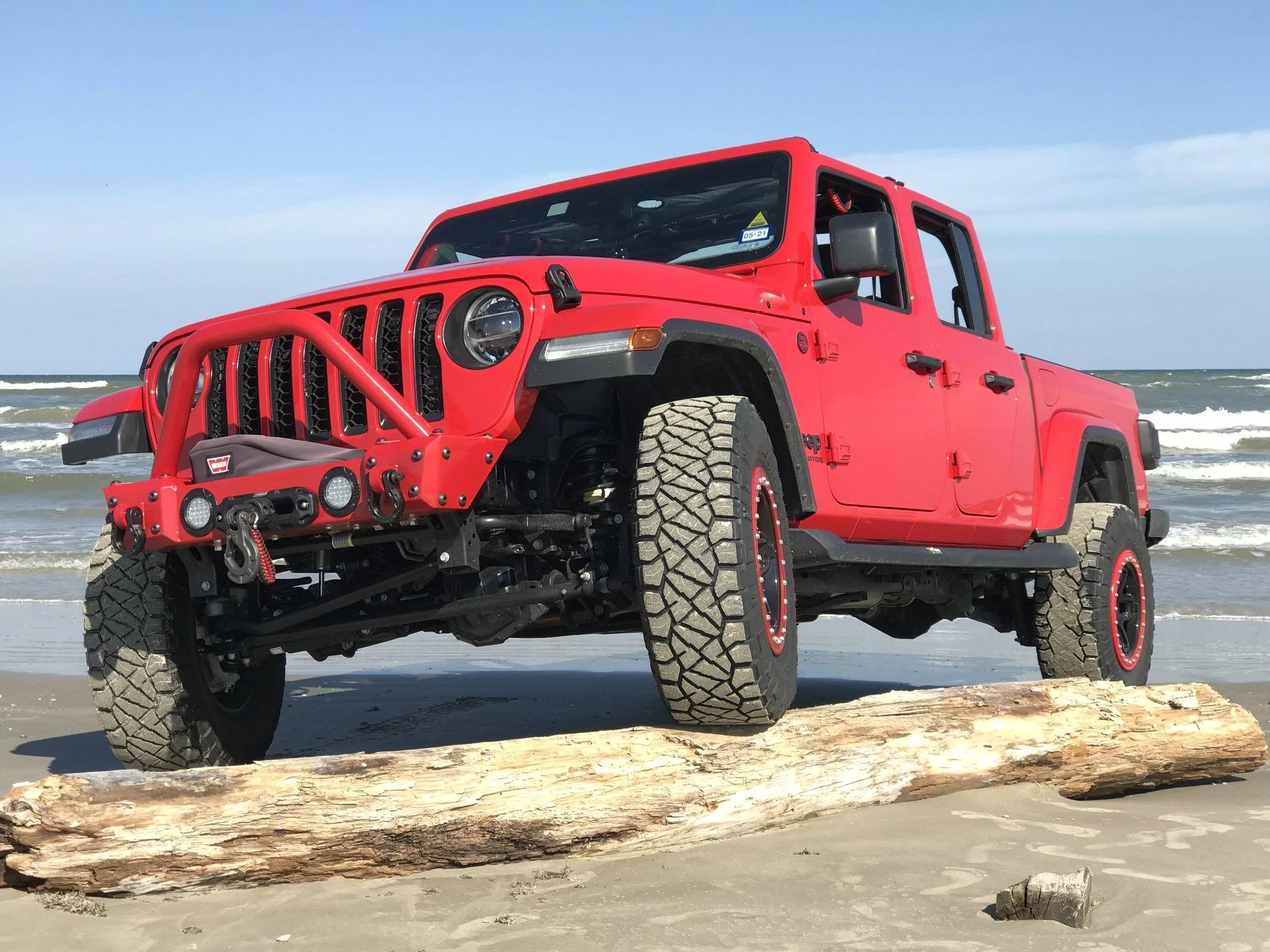 Jeep Gladiator FIRECRACKER RED Gladiator JT Club D085EAB3-6984-4175-975C-55D1C0456D25