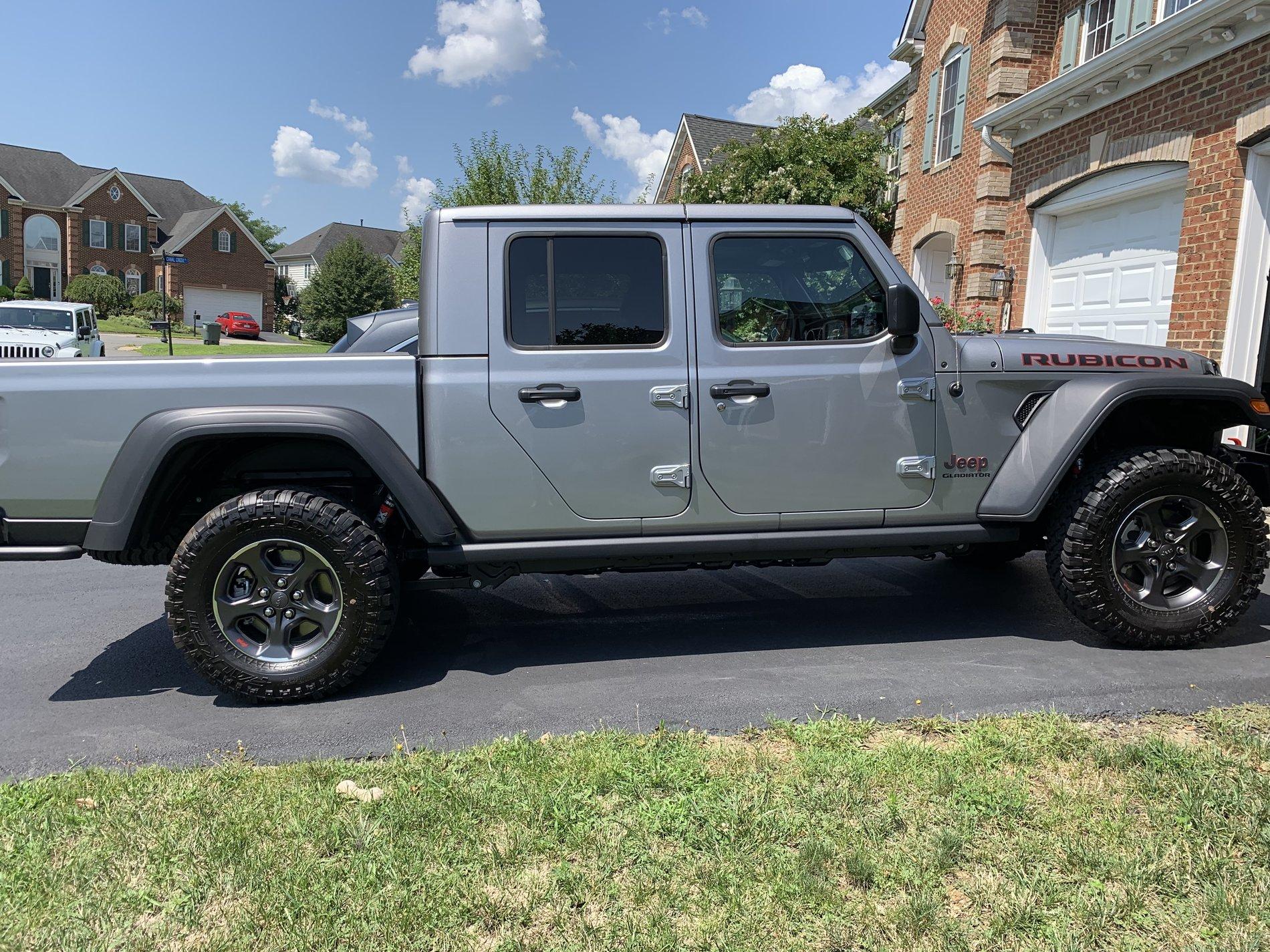 Jeep Gladiator 33" Mud terrain Rubicon Gladiator Tires 2DF07F36-88A2-4083-B9DC-EA13BA9846C8