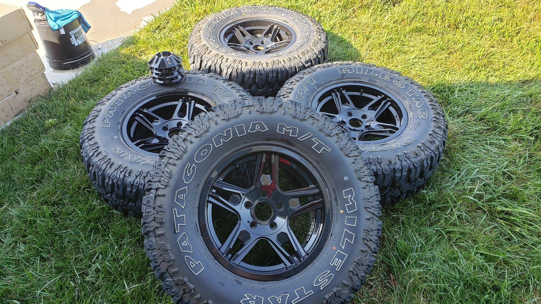 Jeep Gladiator 35" Milestar Patagonia M/T on AO wheels 20190726_171748