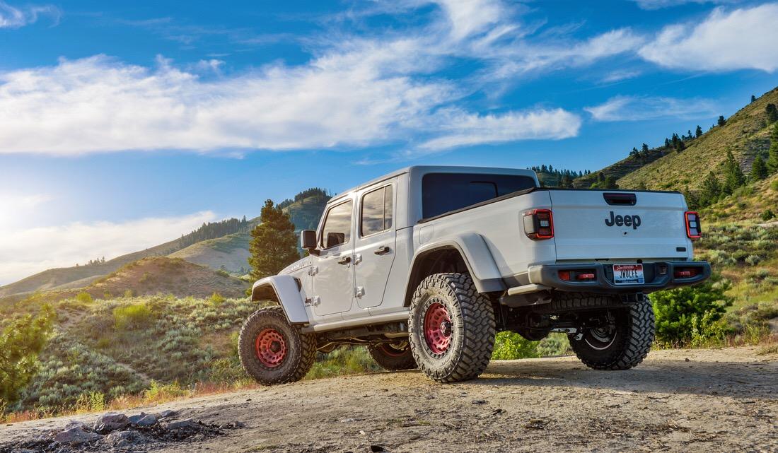 Jeep Gladiator The Summer Feels 92C75728-A8CA-45FF-980C-8C5A6E0C052F
