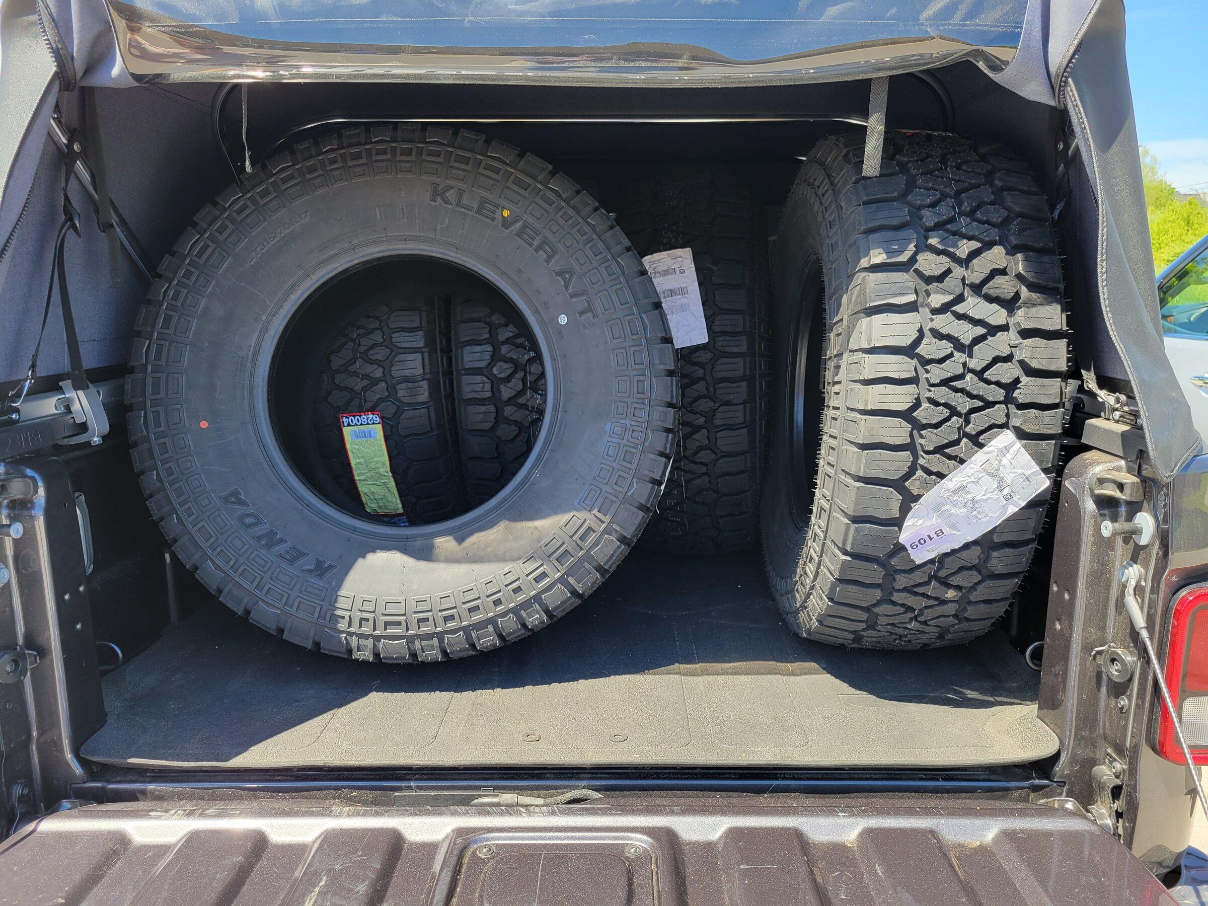 Jeep Gladiator Walmart sale 315/70r17- No longer on sale... 20220508_144722