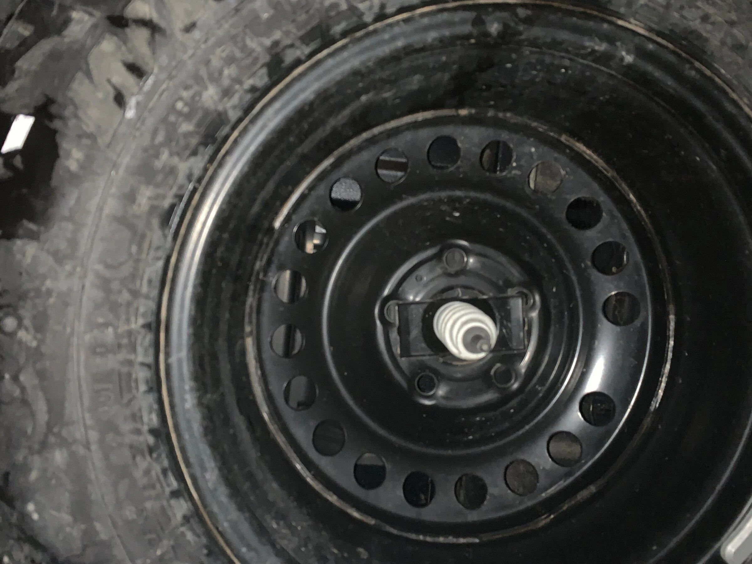Jeep Gladiator Missing hole in Mojave spare rim? 21CC0C7D-DC98-4931-AA7E-A1A75053BD33