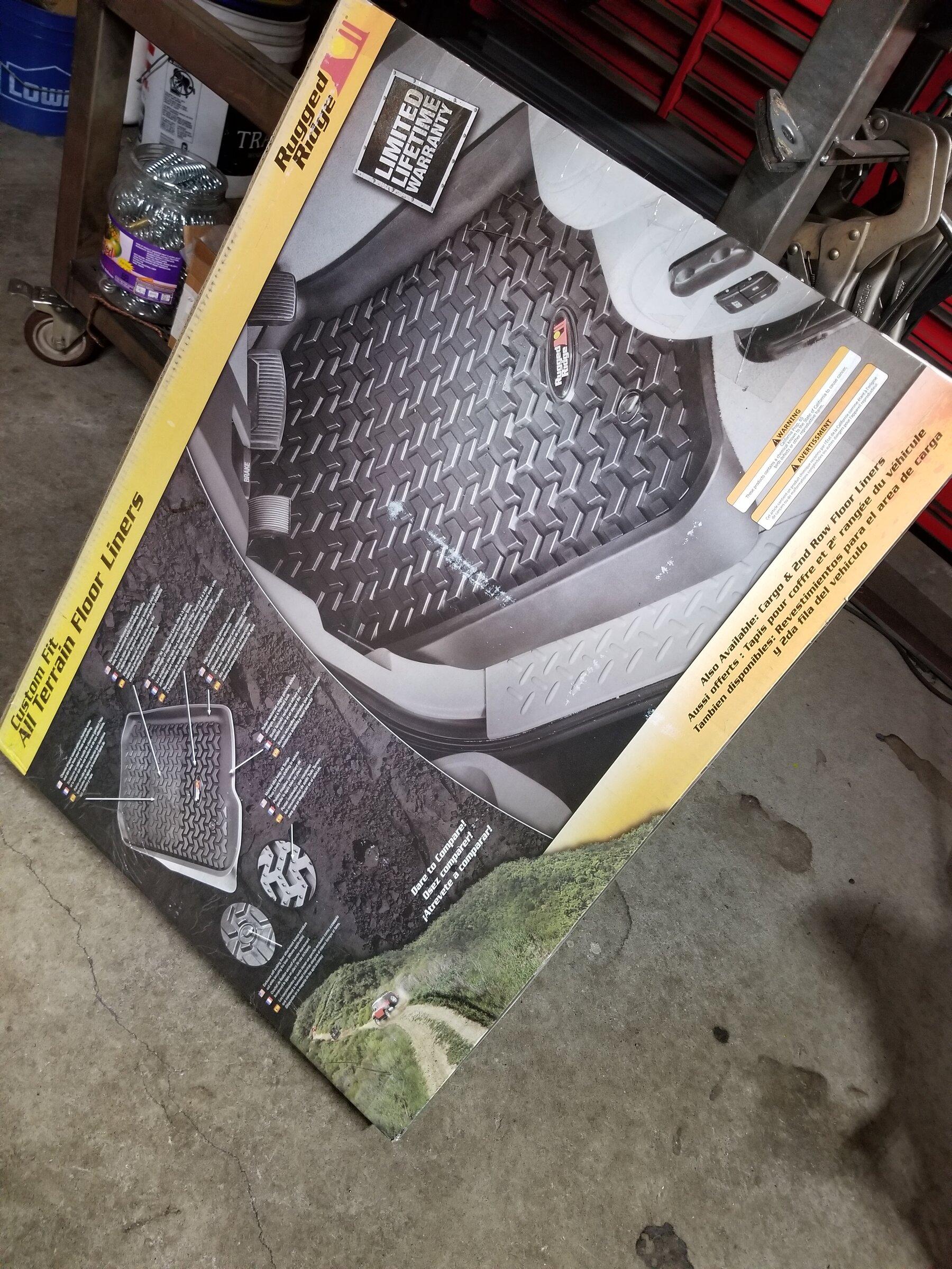 Jeep Gladiator Rugged Ridge ALL TERRAIN MATS 20220508_065639