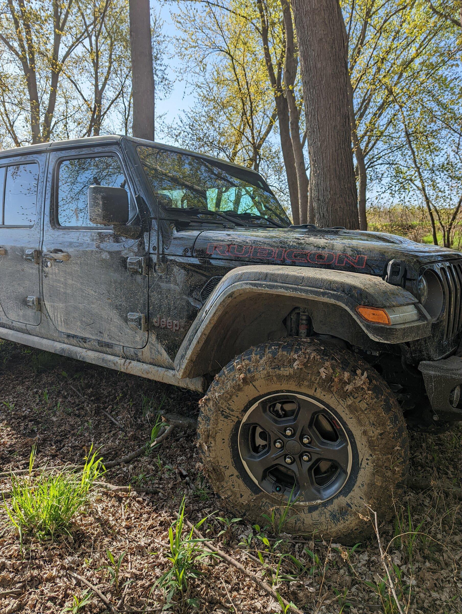 Jeep Gladiator Walmart sale 315/70r17- No longer on sale... PXL_20220507_144153697