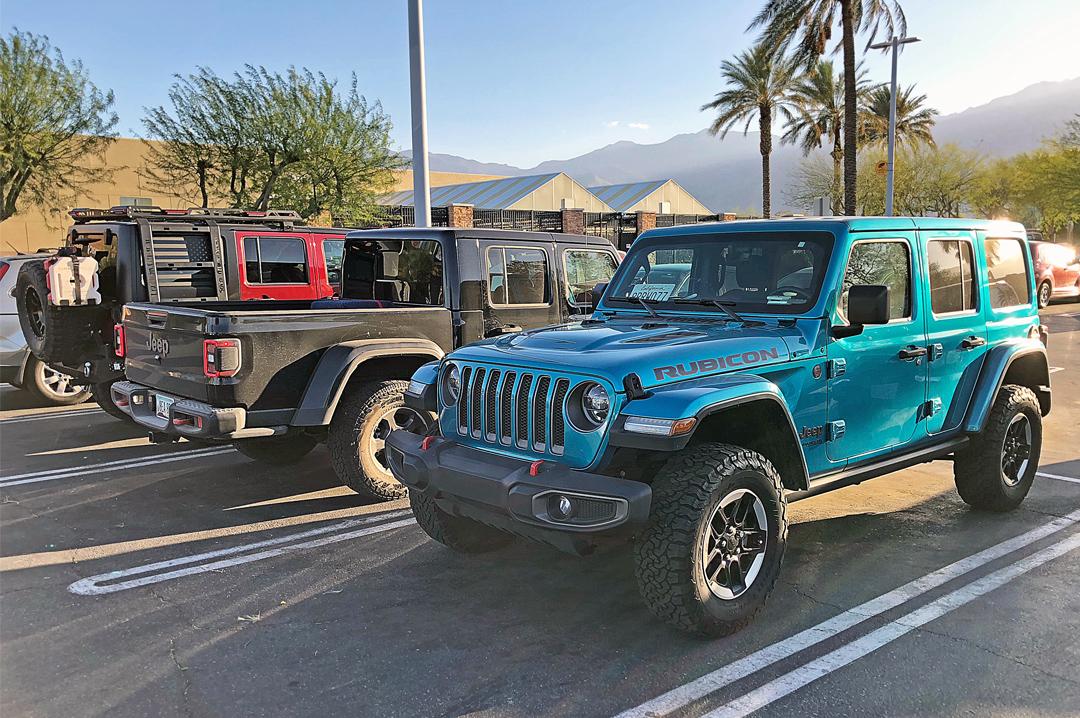 Jeep Gladiator Jeeps Parking Next To Jeeps Jeep-Parking-1080