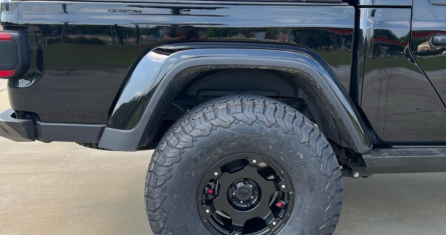 Jeep Gladiator 39s are the new 35 FB078D7A-3537-464C-BCDB-04E208E1876F