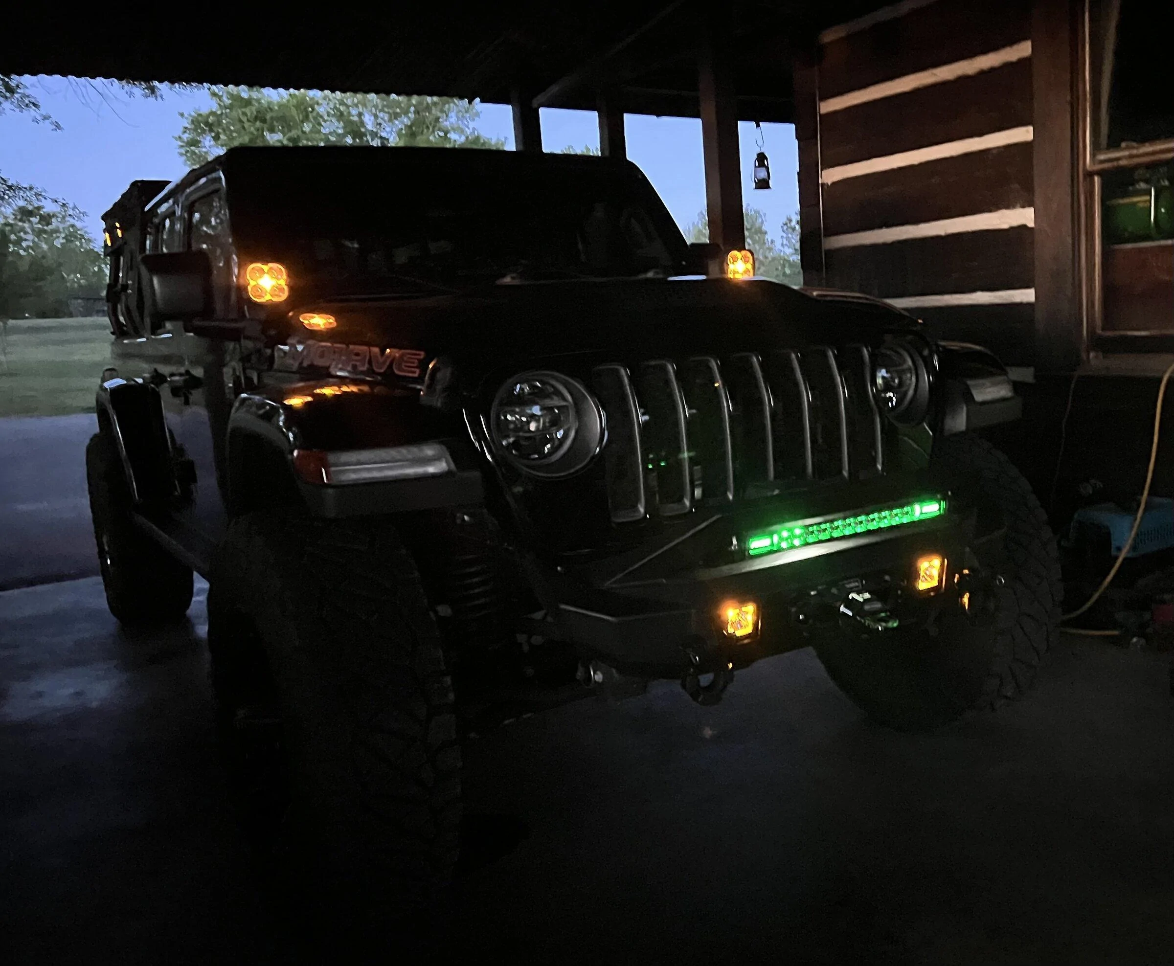 Jeep Gladiator 39s are the new 35 B349D22F-B047-4473-AF20-484FD8FE415B