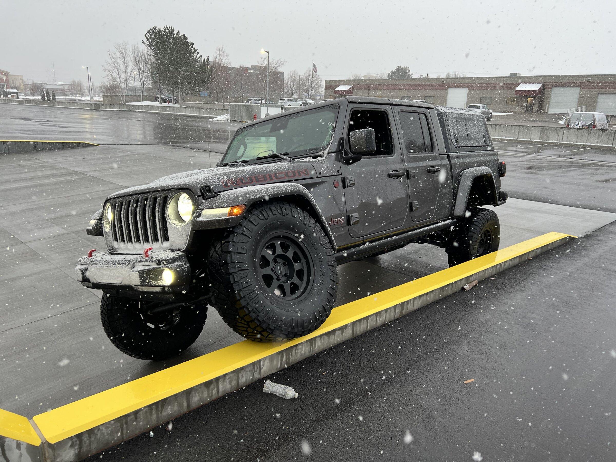 Jeep Gladiator Let’s see granite crystal jt’s with aftermarket wheels please 7D15EEA8-C742-44E8-B751-D5329FED8F08