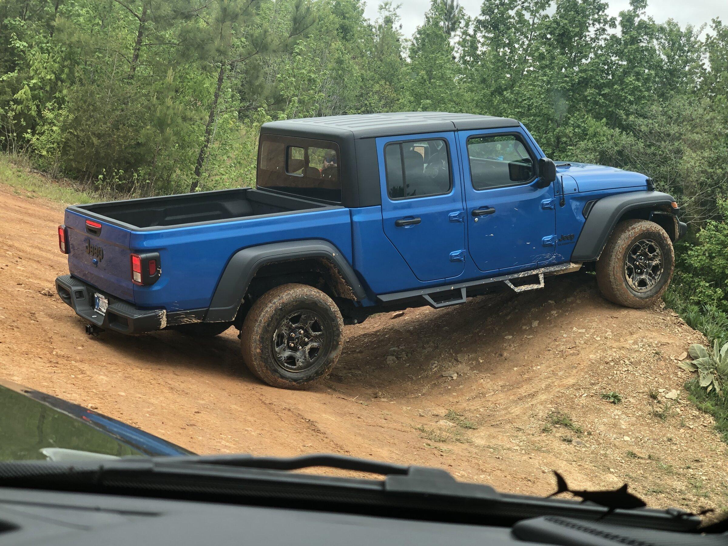 Jeep Gladiator What did you do WITH your Gladiator today? 8B83E347-AC73-4498-9ABB-C4C3EF87B750