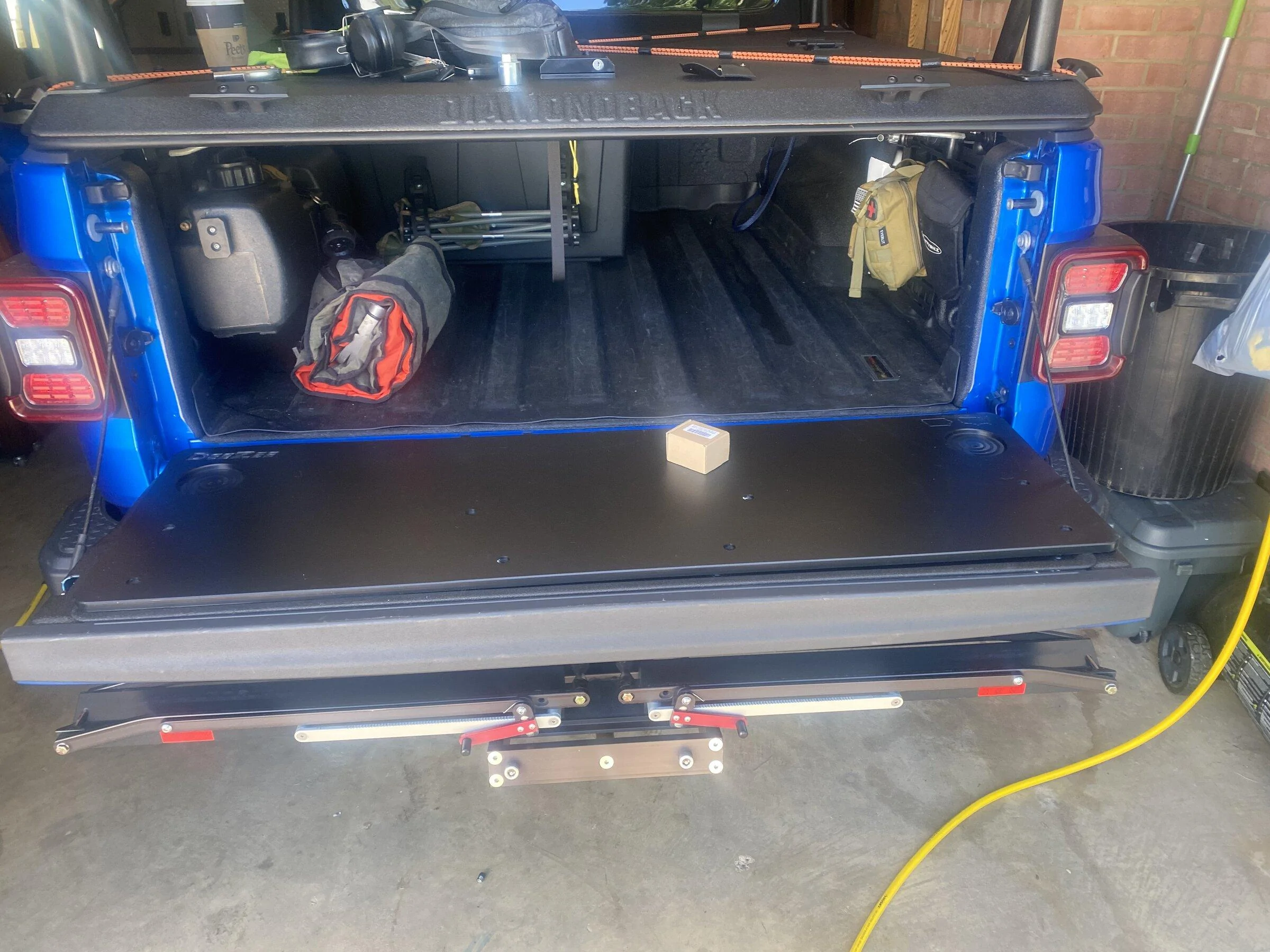 Jeep Gladiator $100 Dee Zee DZ284151 Tailgate Board for 20-22 Jeep Gladiator JT 3E658533-92E2-42F8-9687-0A5ECC6E3630