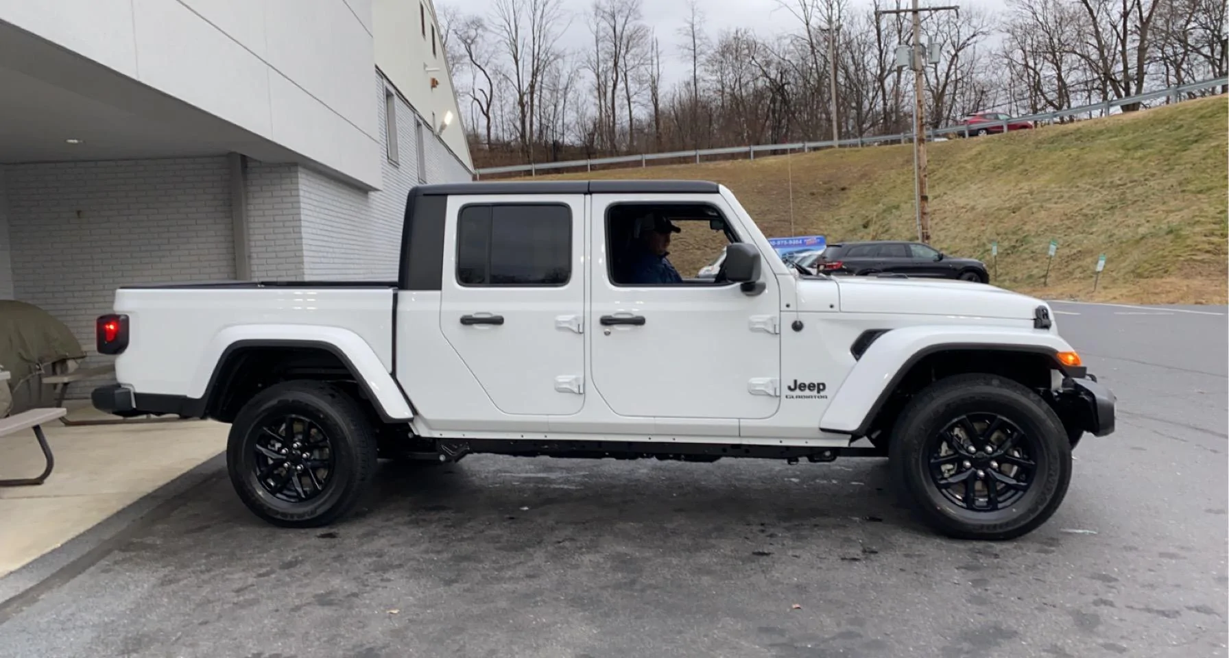 Jeep Gladiator BRIGHT WHITE Gladiator JT Club IMG_1899