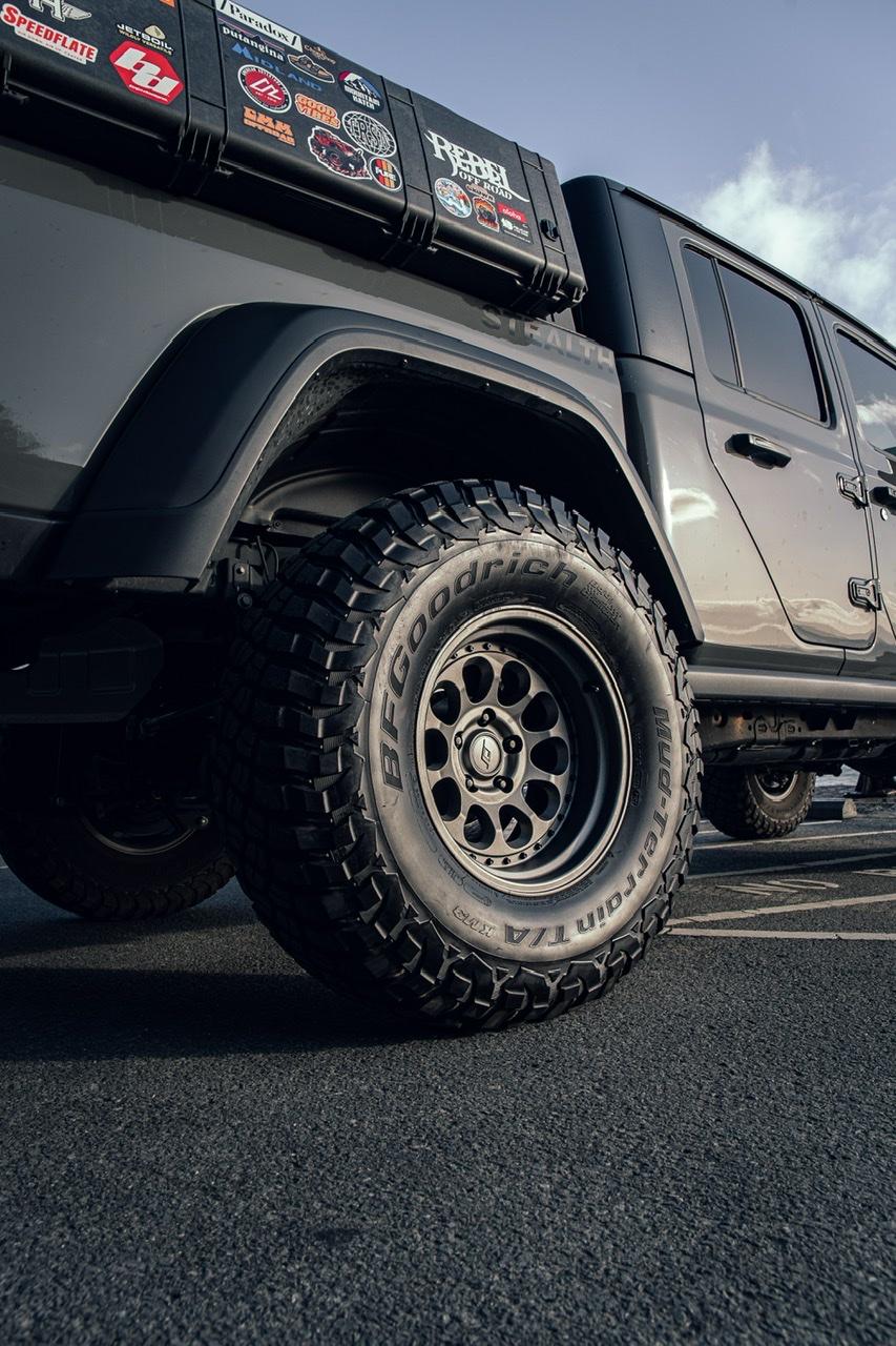 Jeep Gladiator MOJAVE Edition Gladiator JT Club 78986988-6FC0-4673-A265-D4BF444741D8
