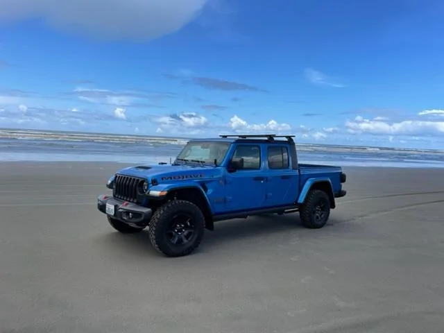 Jeep Gladiator MOJAVE Edition Gladiator JT Club beach