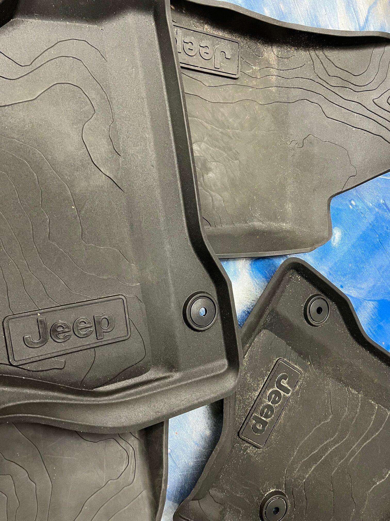 Jeep Gladiator Quadratec Dead Pedal + Mopar All Weather Floor Slush Mats $185 Shipped IMG_2688