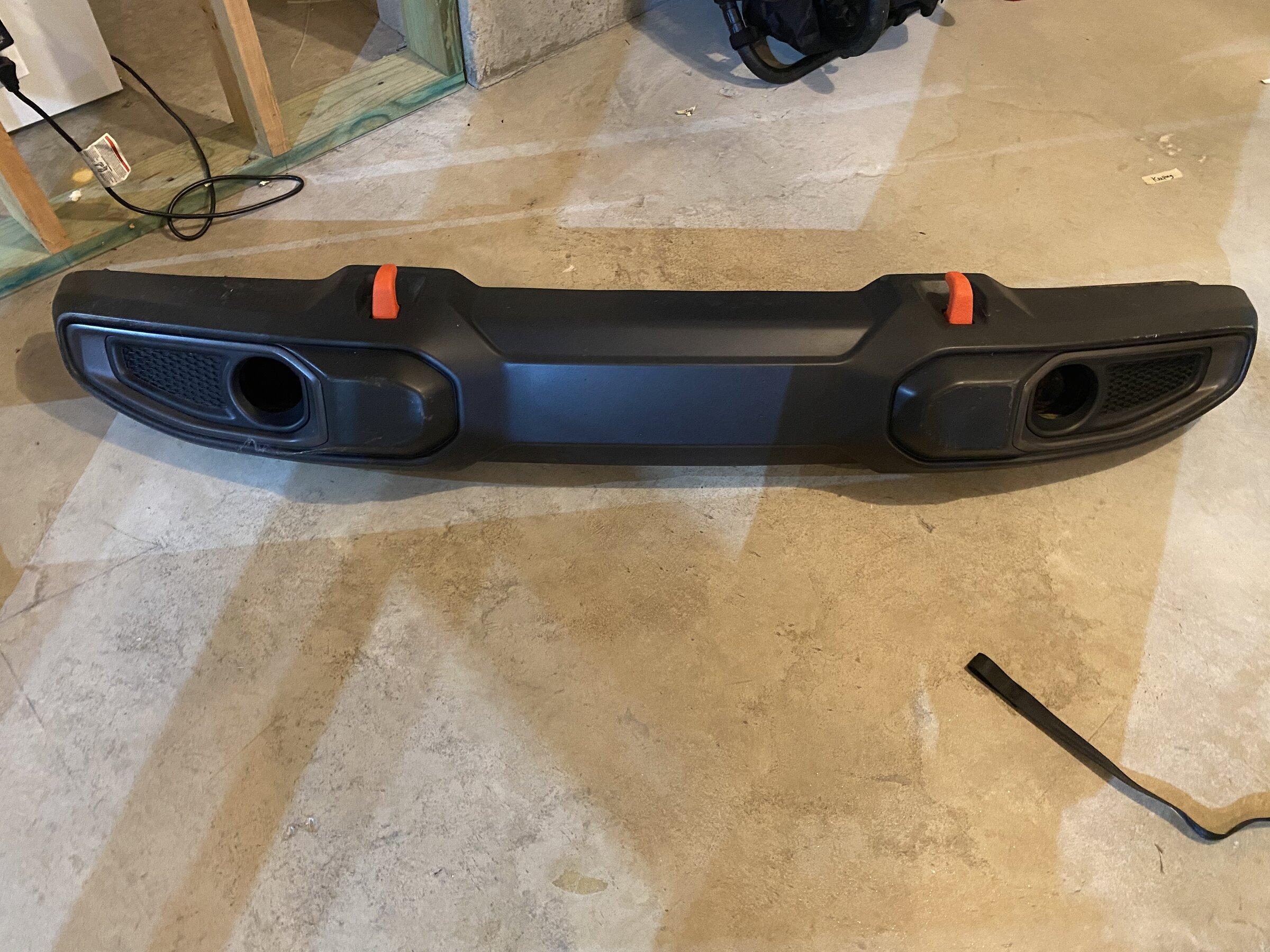 Jeep Gladiator FREE: 2020 Mojave Front Bumper 78B9272A-E407-48A0-ABBC-0818AA4707FC