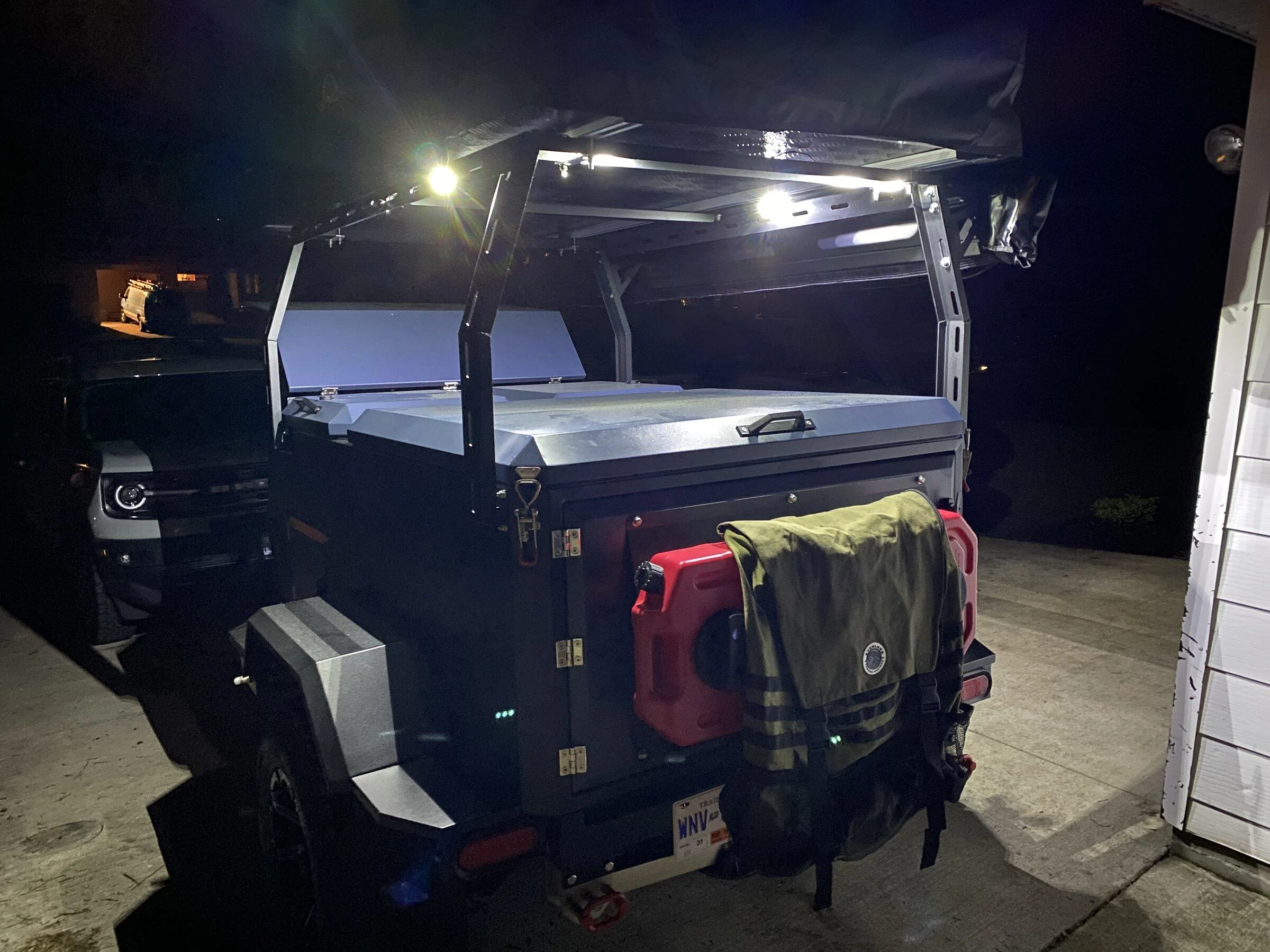 Jeep Gladiator Doghouse Gen II Overland Trailer 5BFE718B-675E-4A6A-B04C-7A3881169DBD