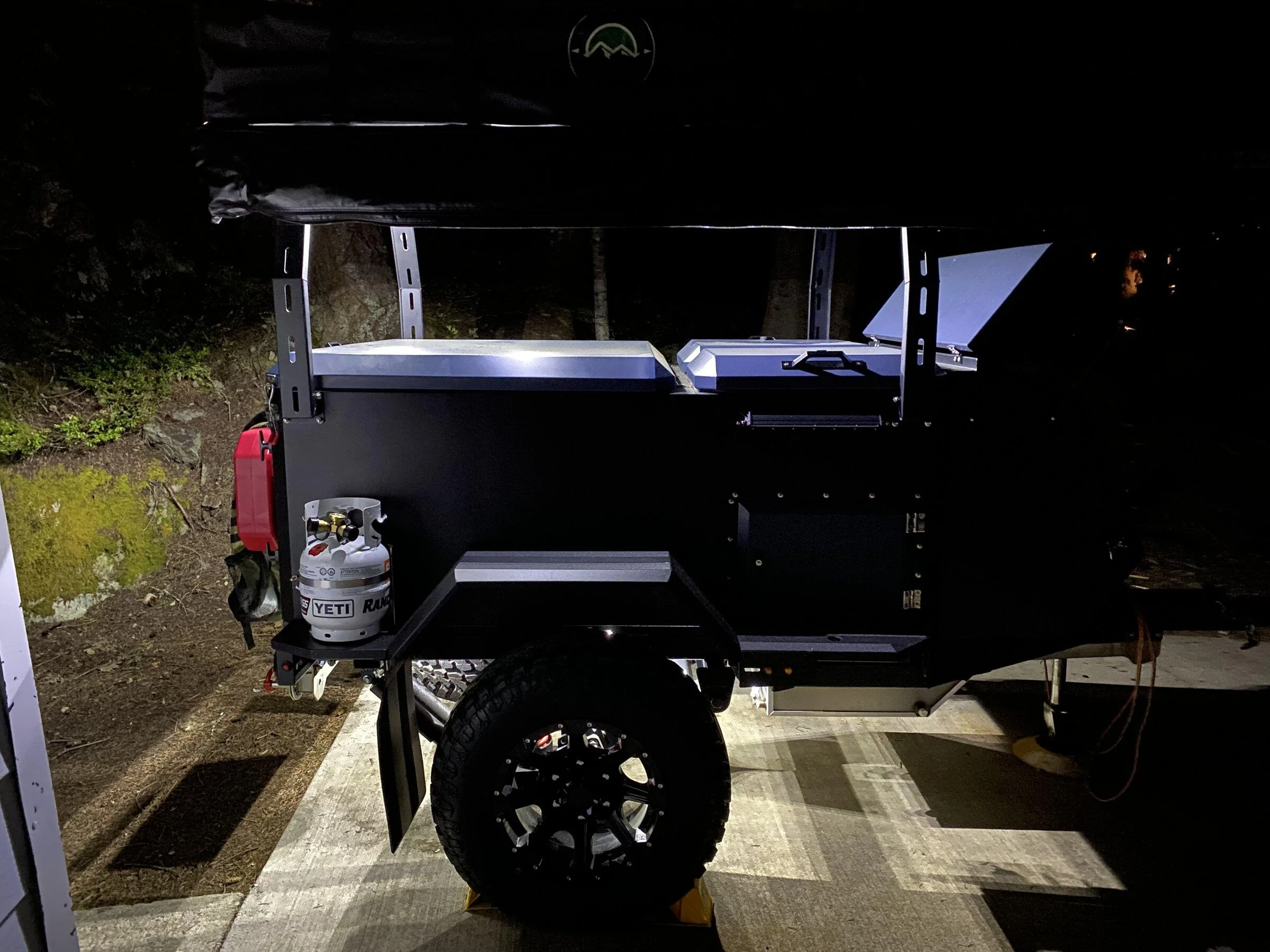 Jeep Gladiator Doghouse Gen II Overland Trailer 75EFF3BD-D94E-4C8D-A5A9-C8BE4CC1EDA8