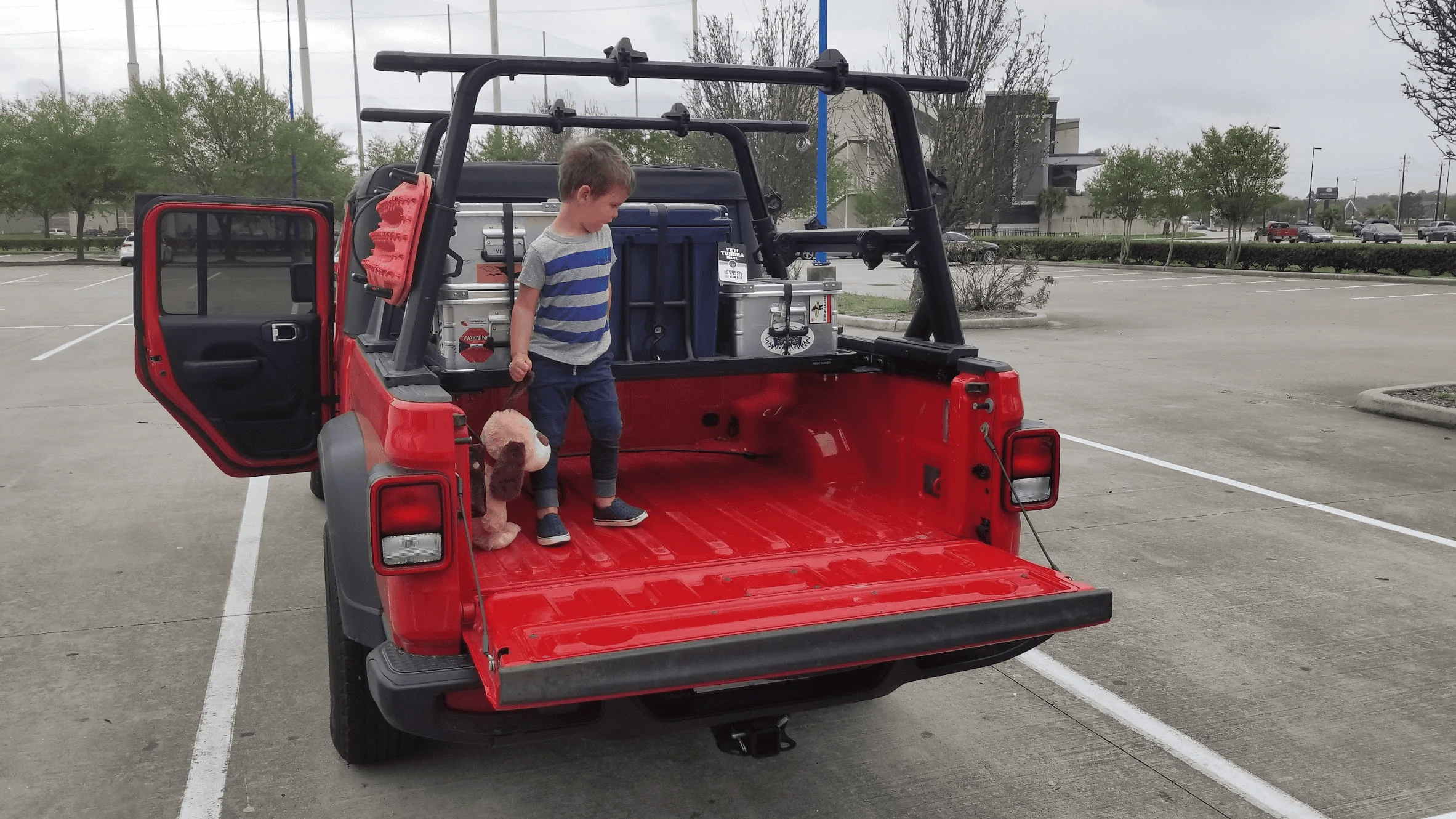 Jeep Gladiator Frontrunner Slimline Within Yakima Overhaul HD image_2022-05-11_142441672