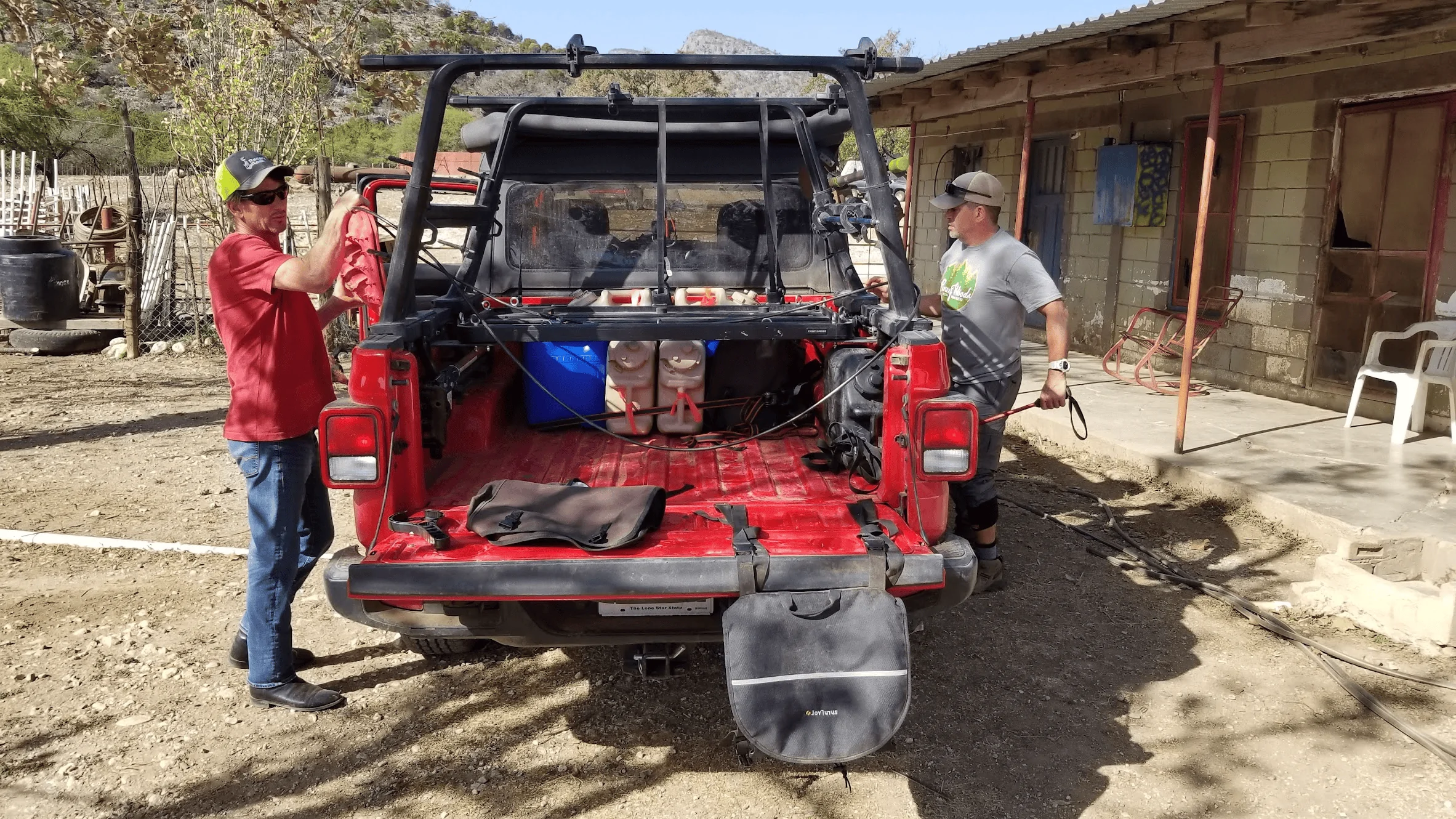 Jeep Gladiator Frontrunner Slimline Within Yakima Overhaul HD image_2022-05-11_142636976