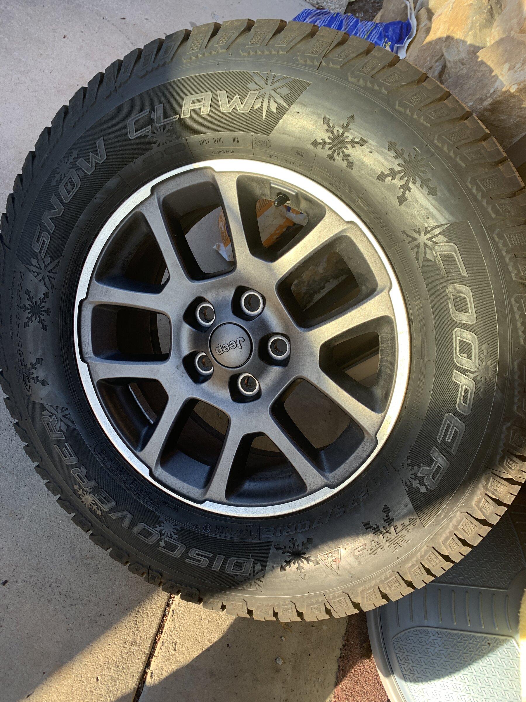 Jeep Gladiator 33’ snow tires - less than 2k miles D2440CF4-F8B8-4CB2-B2D0-955D62313D6F
