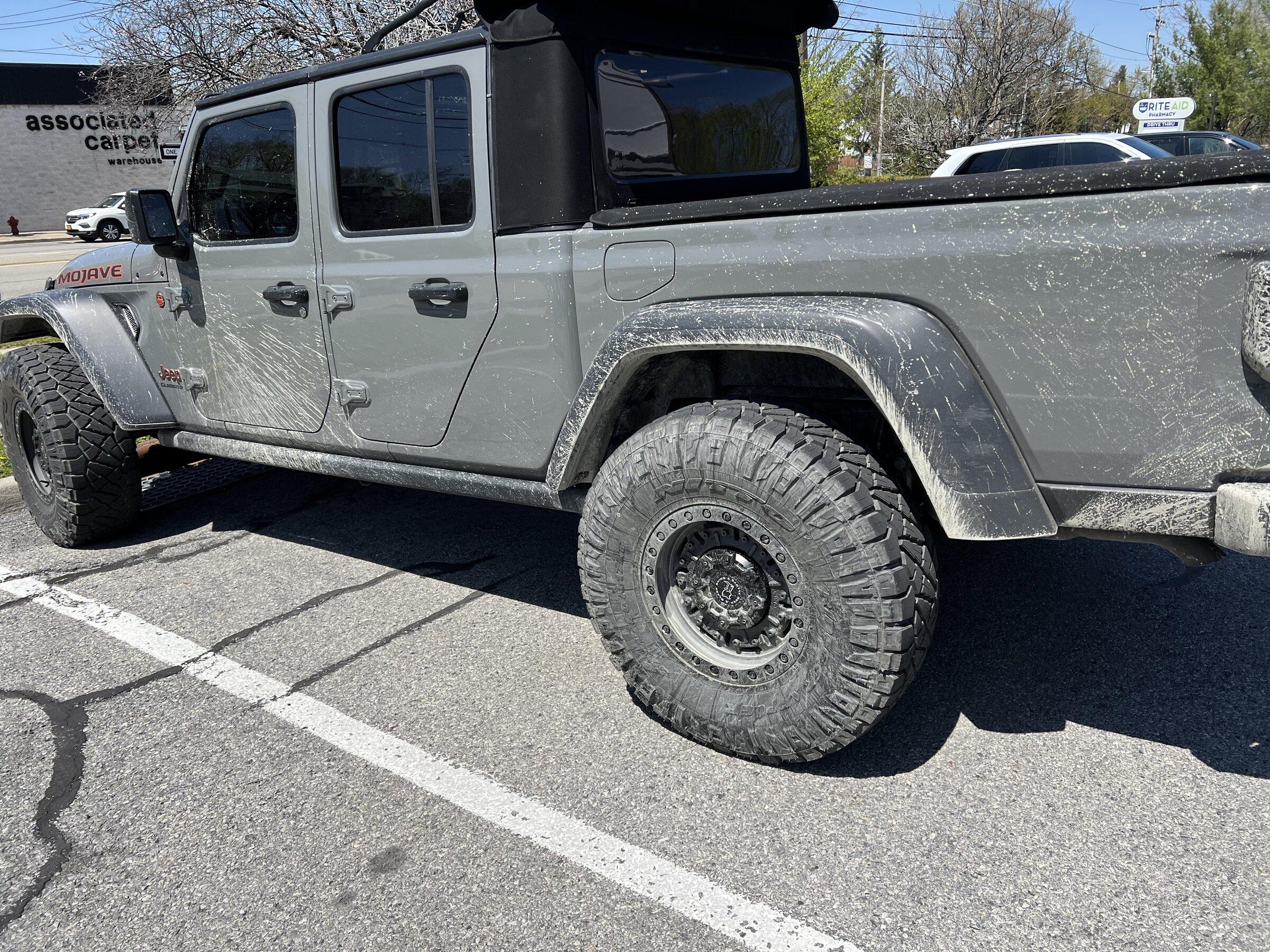Jeep Gladiator SHOW ME YOUR WHEELS! 65CFCECF-3B1C-4C7E-8D9F-5E14481F290F