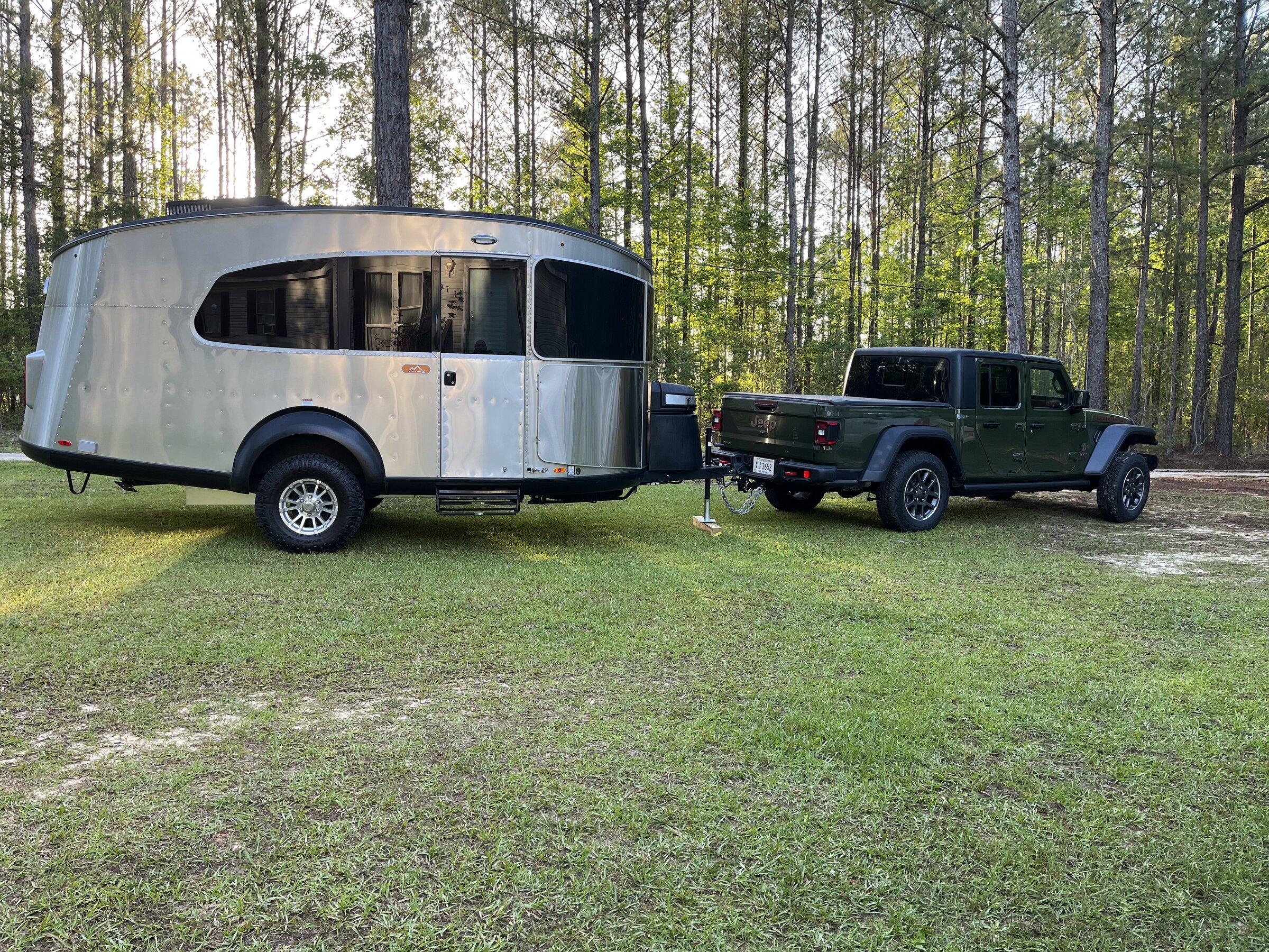 Jeep Gladiator Gladiators and Camper Pictures tempImageQMOtfs