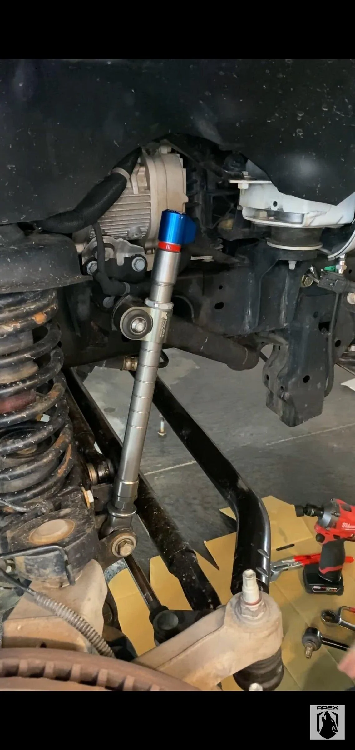 Jeep Gladiator Apex autoLYNX Sway bar disconnect Screenshot_20220511-215343_YouTu