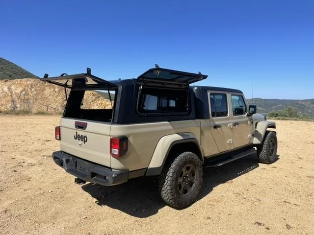 Jeep Gladiator RSi SmartCap Evo Sport for sale. 42E9D784-C102-45DB-A0F6-6BCCC1D9949D