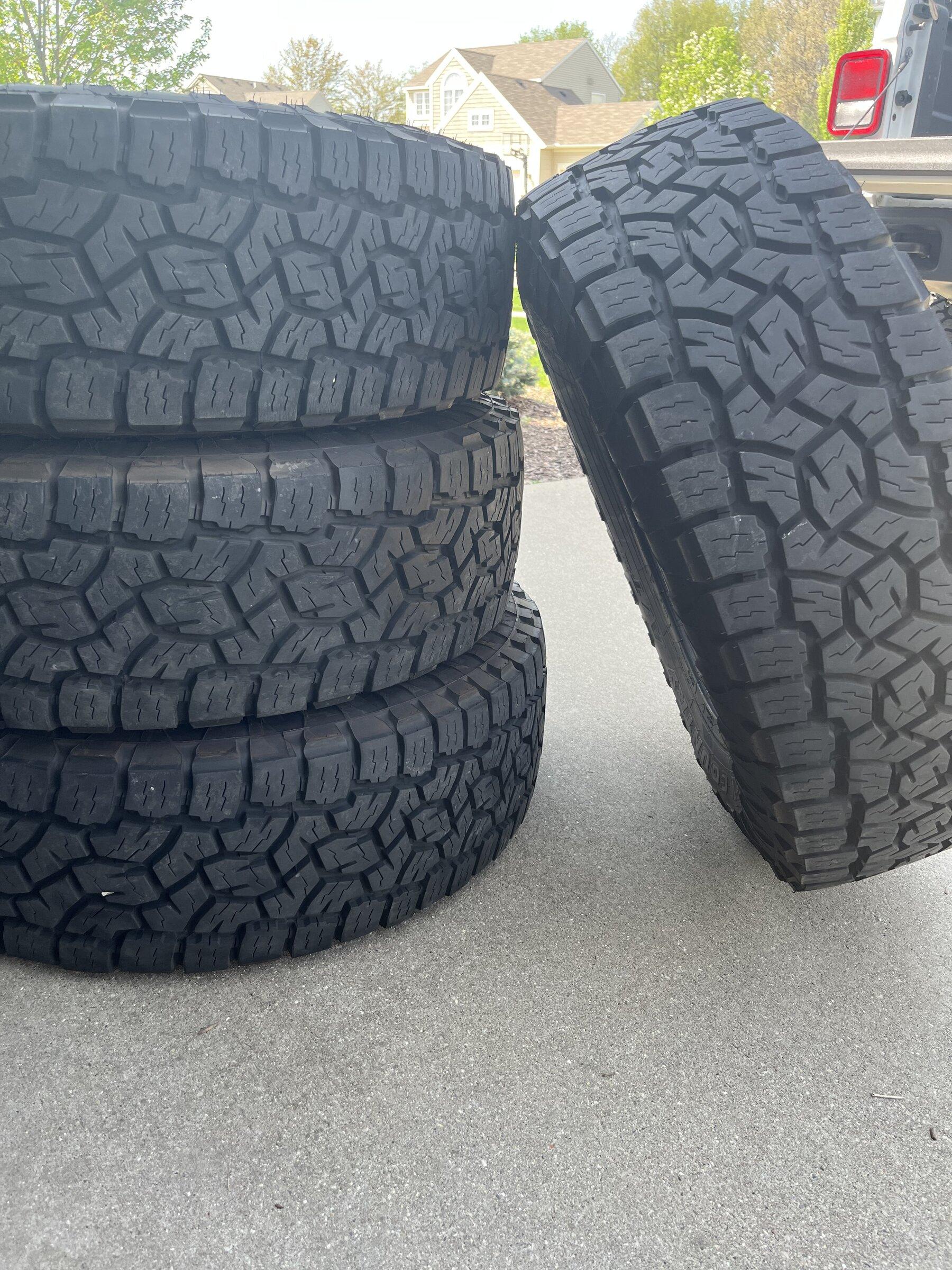 Jeep Gladiator $650 4 Toyo Open Country AT III 285/75R17 (17k Miles) + 1 Off brand Full-size spare IMG-5510