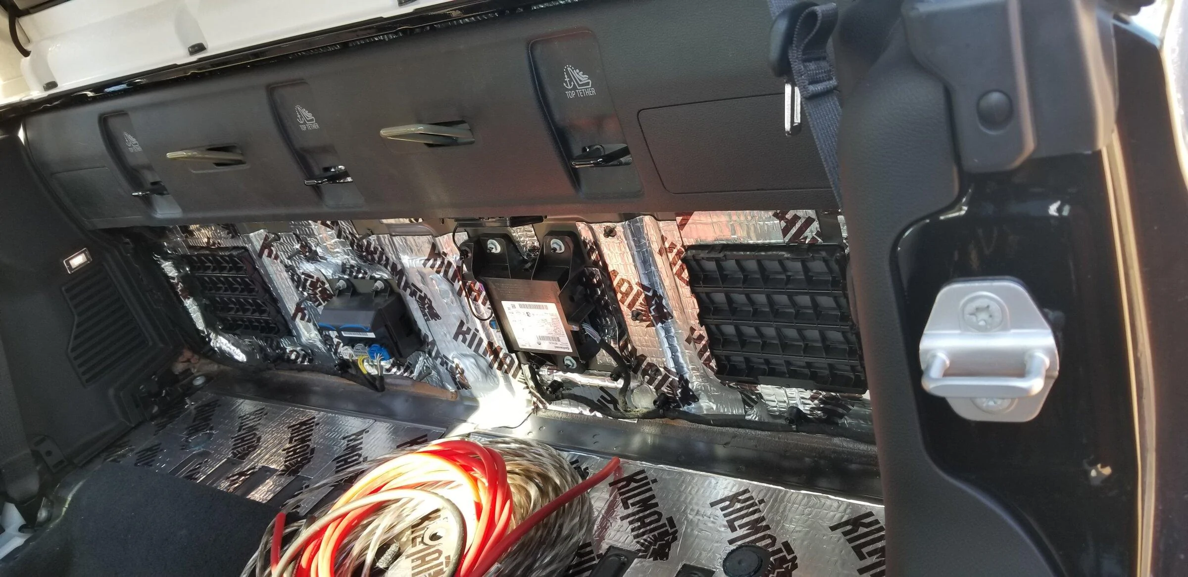Jeep Gladiator Complete Focal Component Speaker Install with Custom Sub Box Behind Seat 20210320_093721