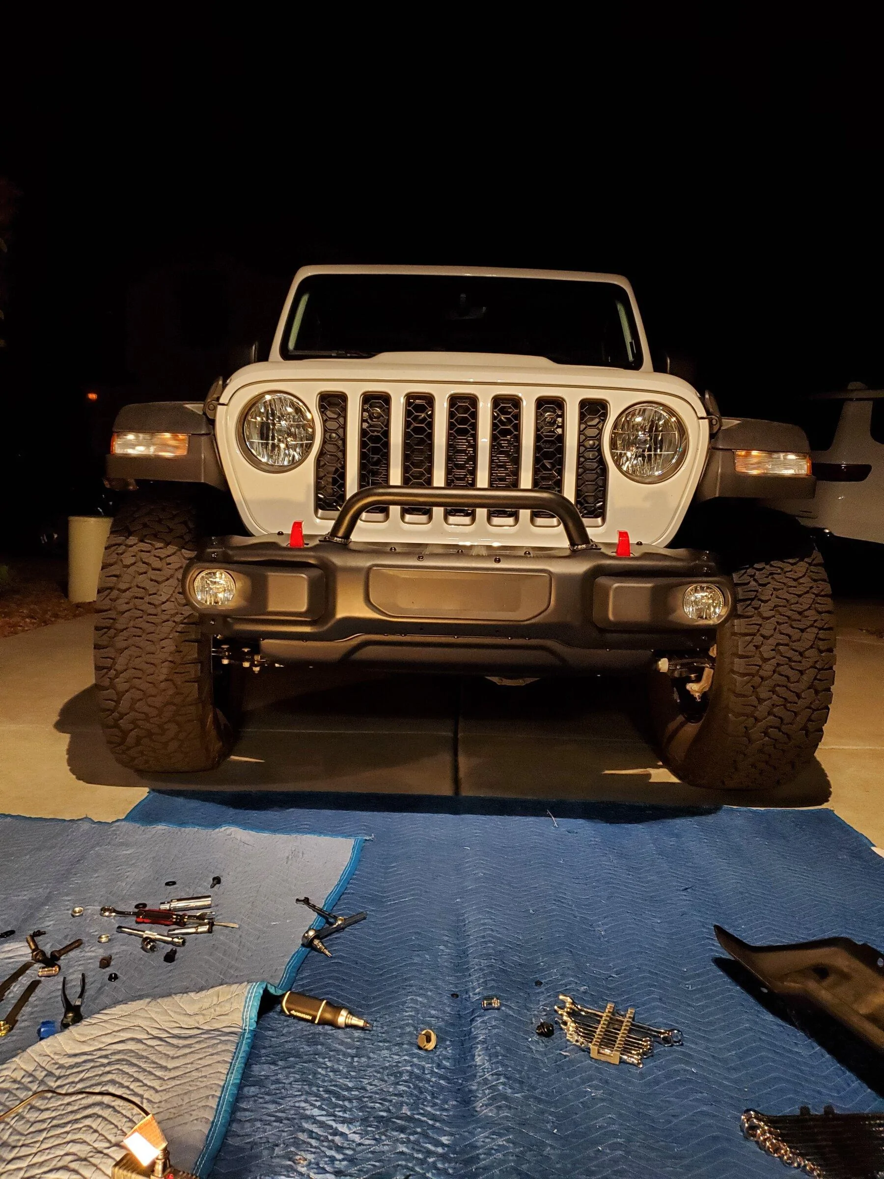 Jeep Gladiator Knock off Rubicon metal bumper? 20220512_225102
