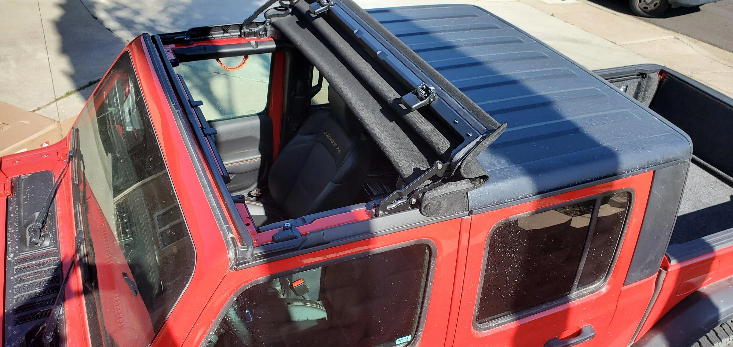 Jeep Gladiator Reverse mullet. Party in the front, business in back. SUNRIDER PICS - Post Yours! 20220512_160945