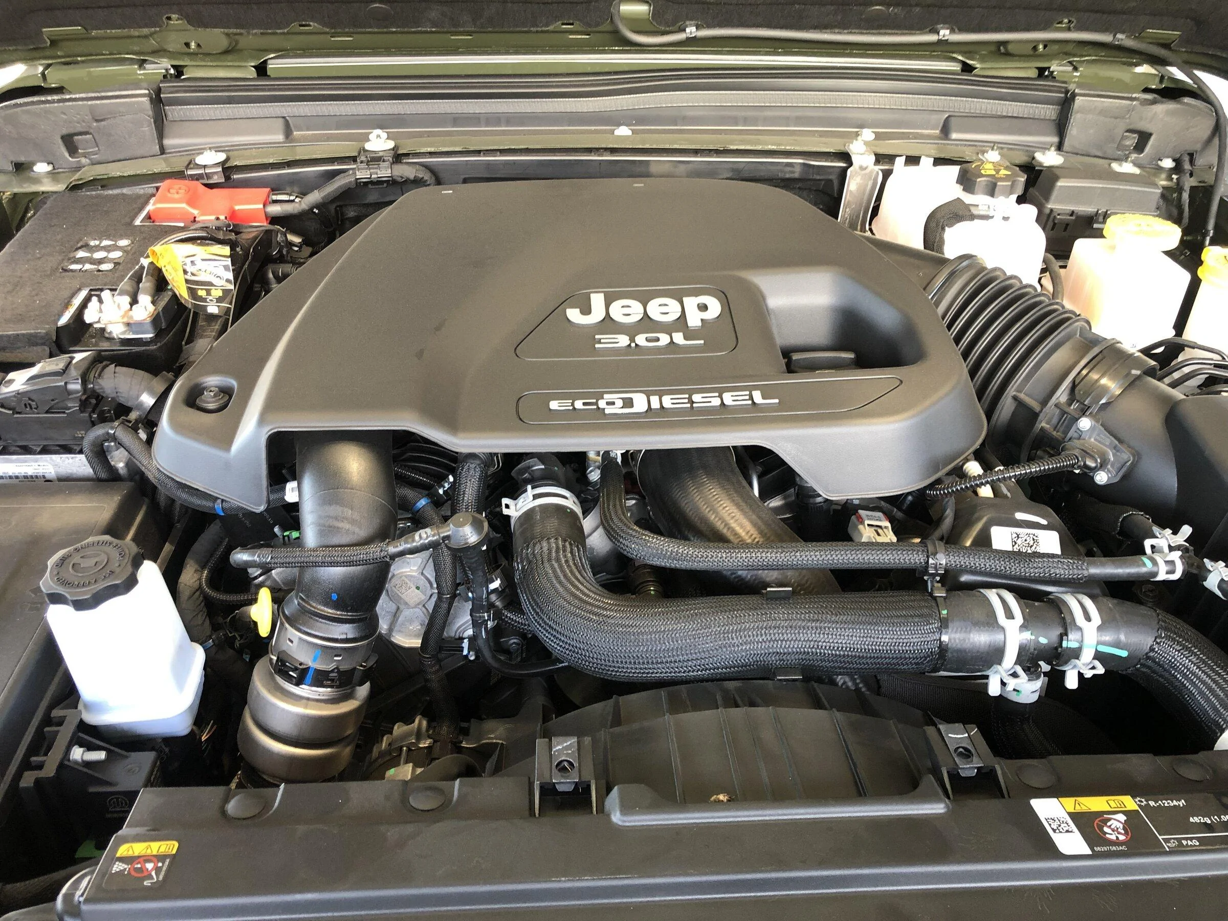 Jeep Gladiator 2022 Gladiator DIESEL sport 7715AAA4-8F77-4947-B020-EE7A7DF1D13B