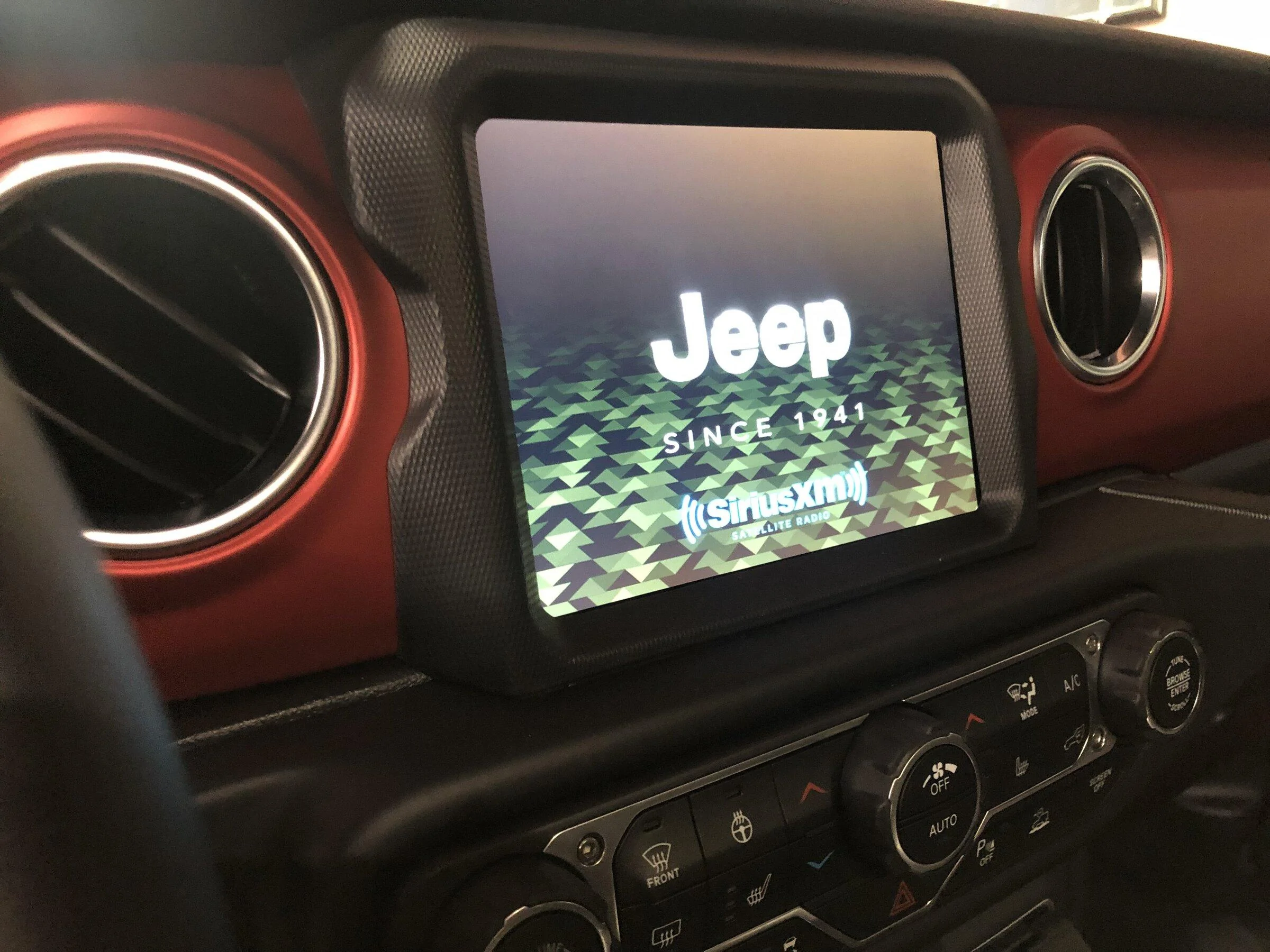Jeep Gladiator 2021 Wrangler Rubicon JLU DIESEL 5F983CB8-5988-4159-AF37-62293D444404