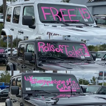 Jeep Gladiator JT comes with Vaseline ETGd2y-U0AAb2X7?format=jpg&name=360x360