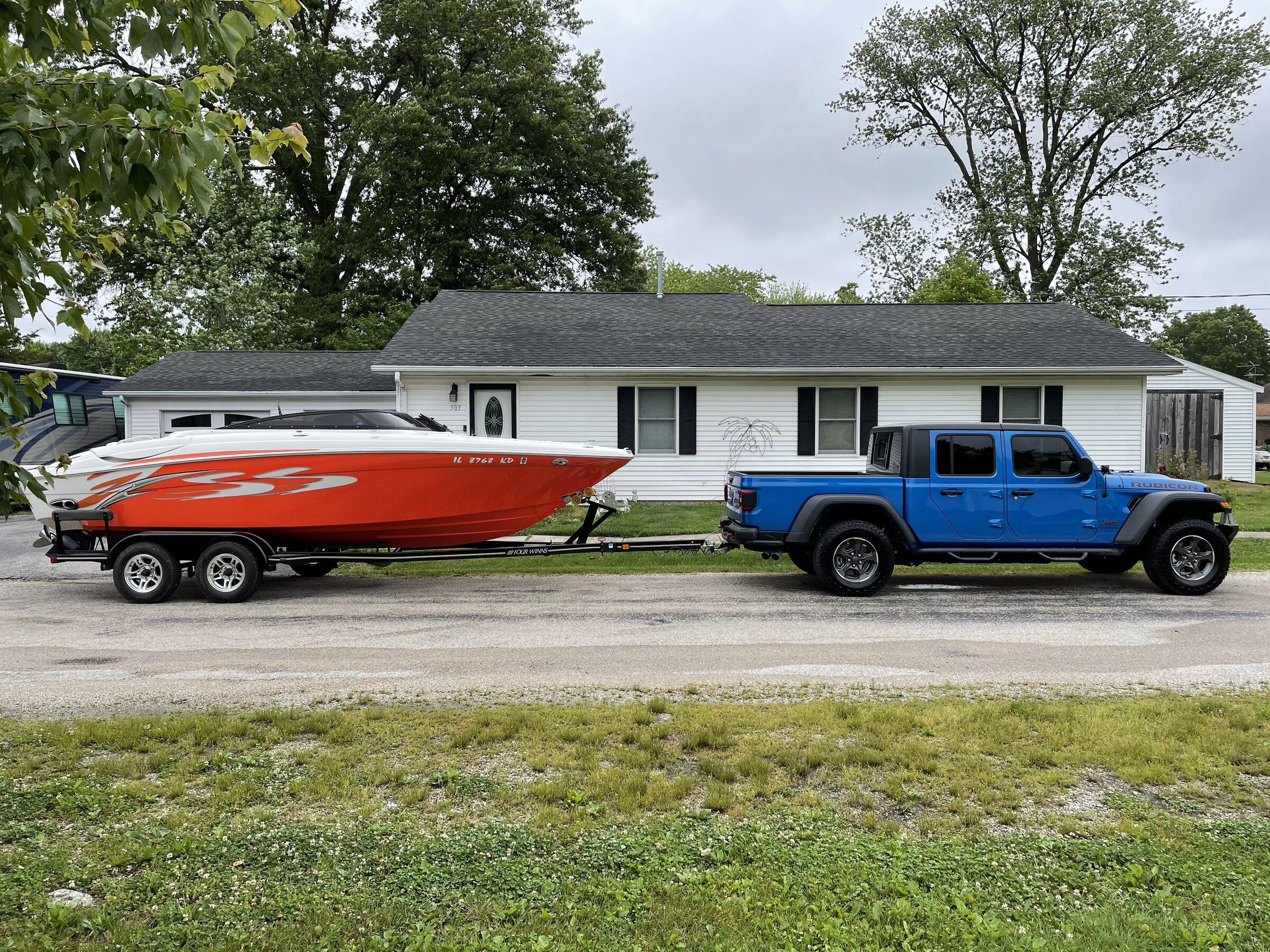Jeep Gladiator towing boat AE43C9E1-9108-46A8-A6CE-F7CFF8720695