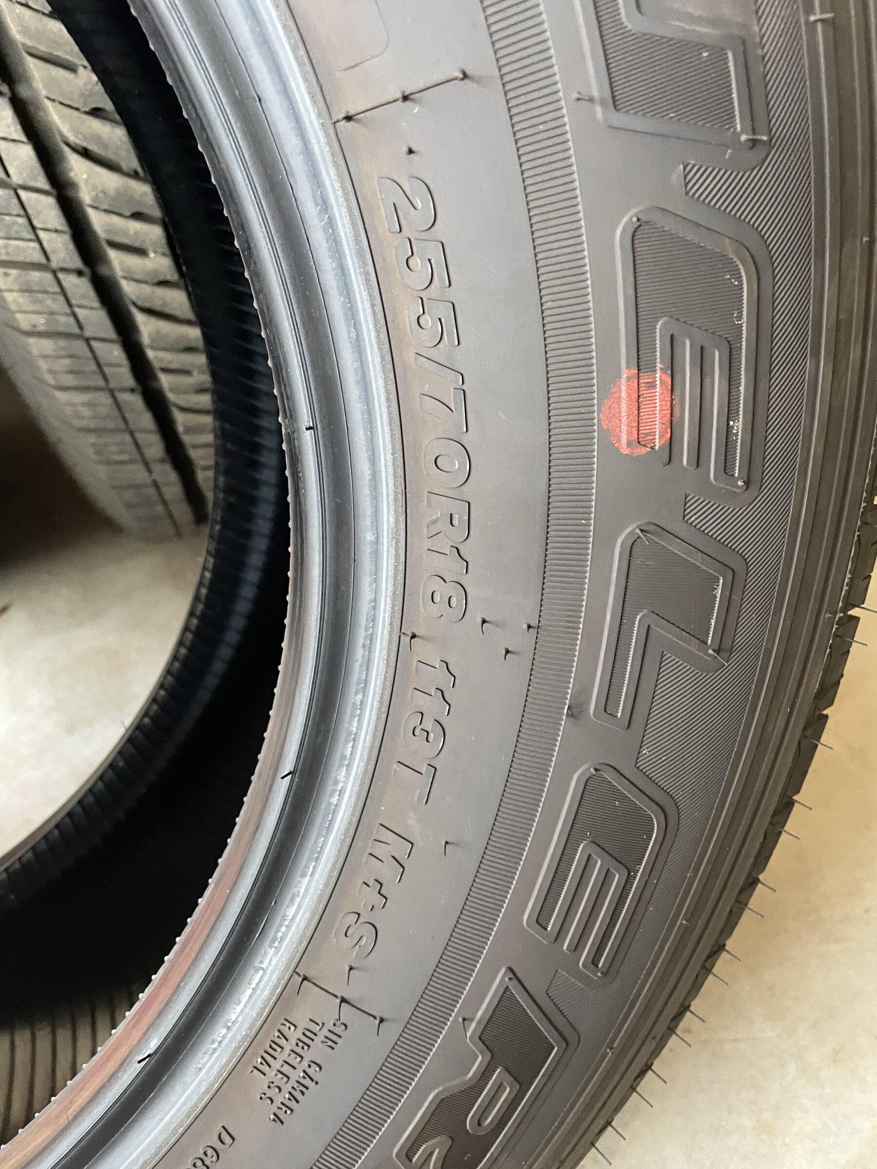 Jeep Gladiator 255/70r18 tires for sale A783F151-06DB-4AE4-BAB7-310724ECE3FE