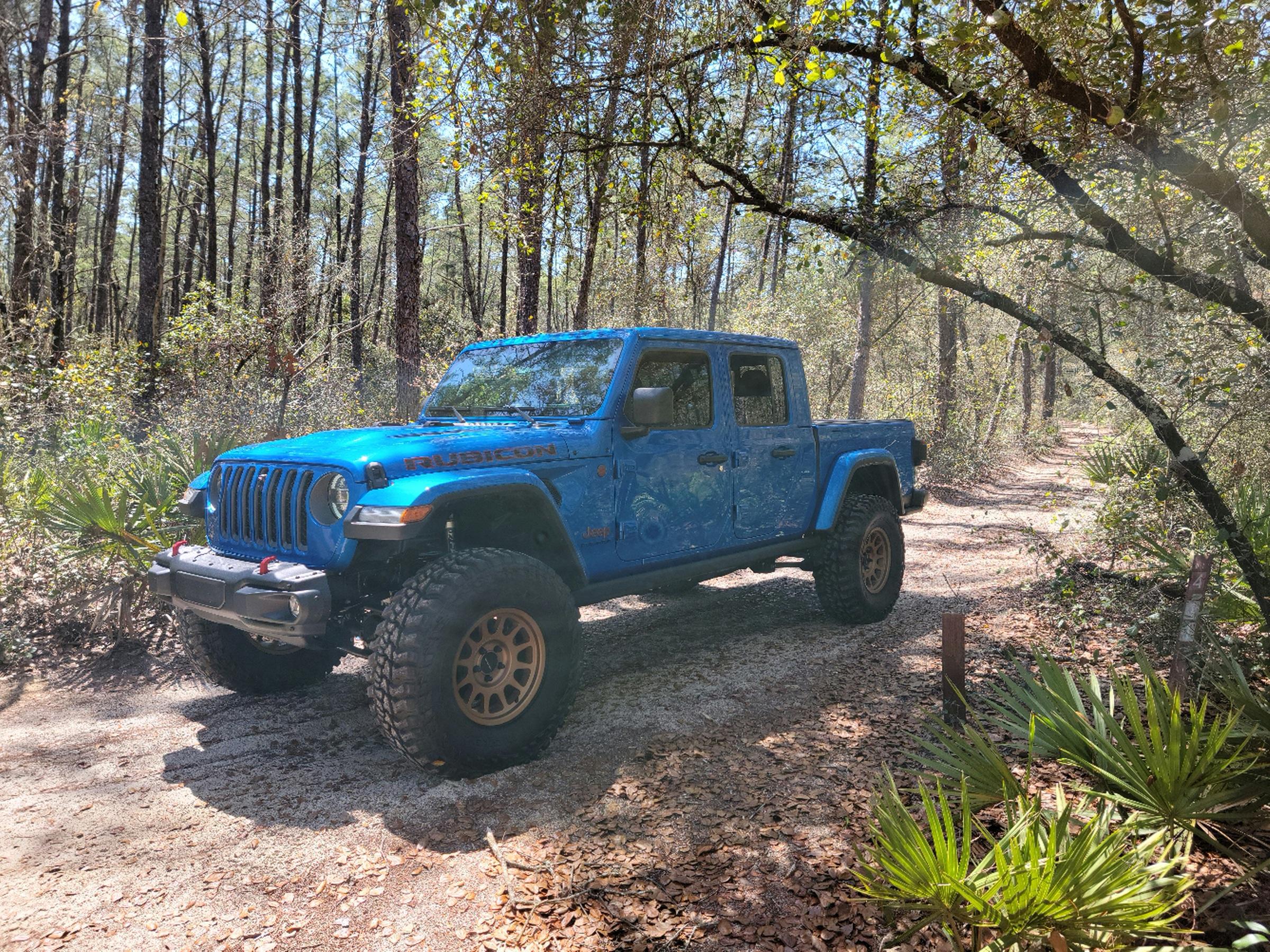Jeep Gladiator Would love to see Jeeps that are owned by women! 20220514_062806