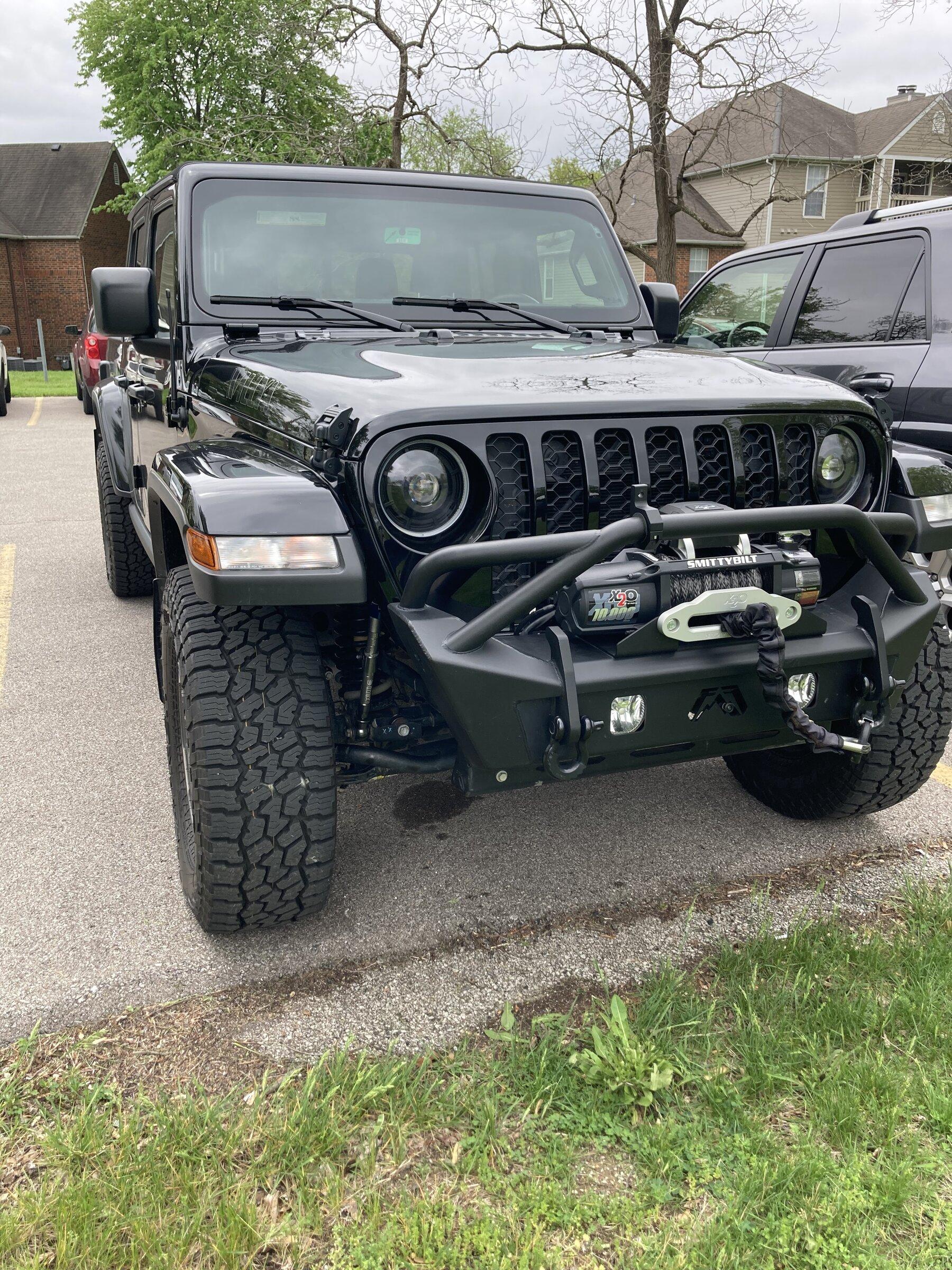 Jeep Gladiator BLACK Gladiator JT Club C463BEBE-5B95-4393-A7B0-E70438BEF4BA