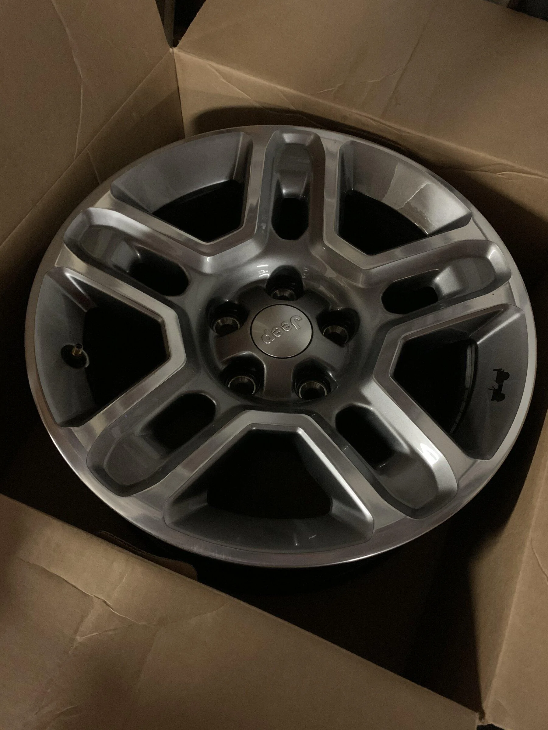 Jeep Gladiator Mopar off-road wheels for trade or sale 1EA018E5-FBF8-4D3A-8A6E-43E299FDA3EC
