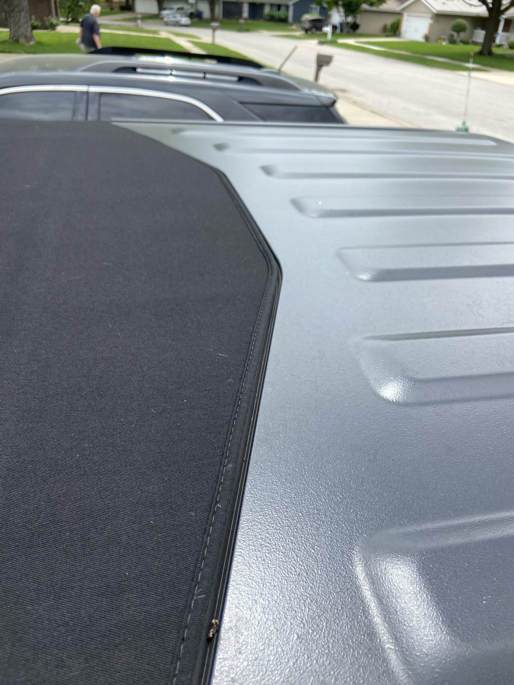 Jeep Gladiator Bestop Sunrider Premium Twill 55D223BF-66F9-4EA2-9BA5-52F41C31E8EA