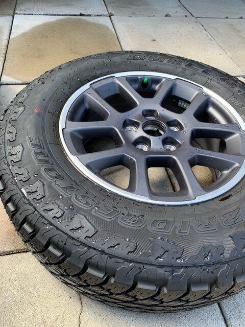 Jeep Gladiator 80th ann. rims with 33 inch tires, $950,- image5 3.34.09 PM