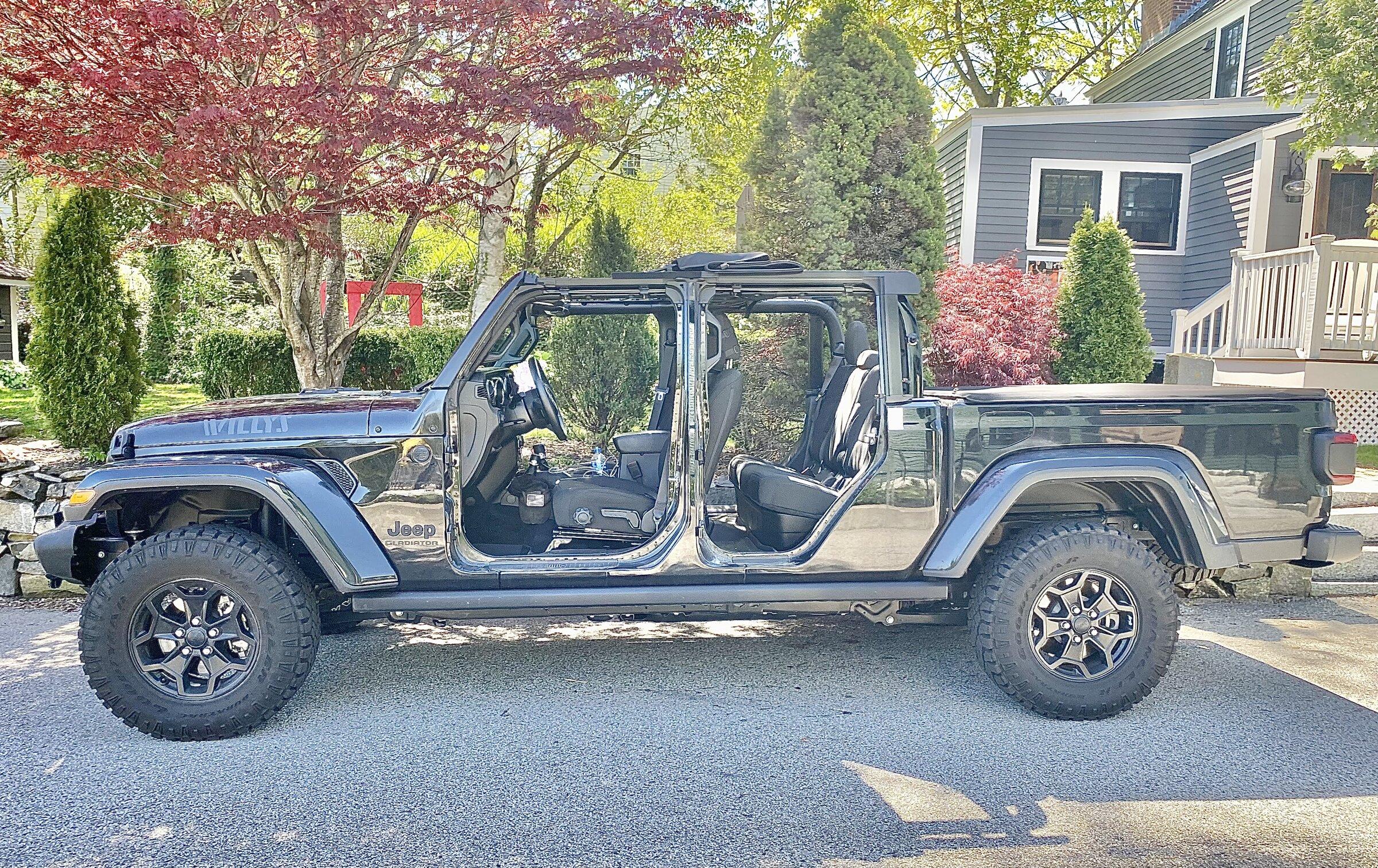 Jeep Gladiator ? Finally another soft top! Rugged Ridge 6895D338-6F4C-4B1C-8BA3-2F1A53625F30