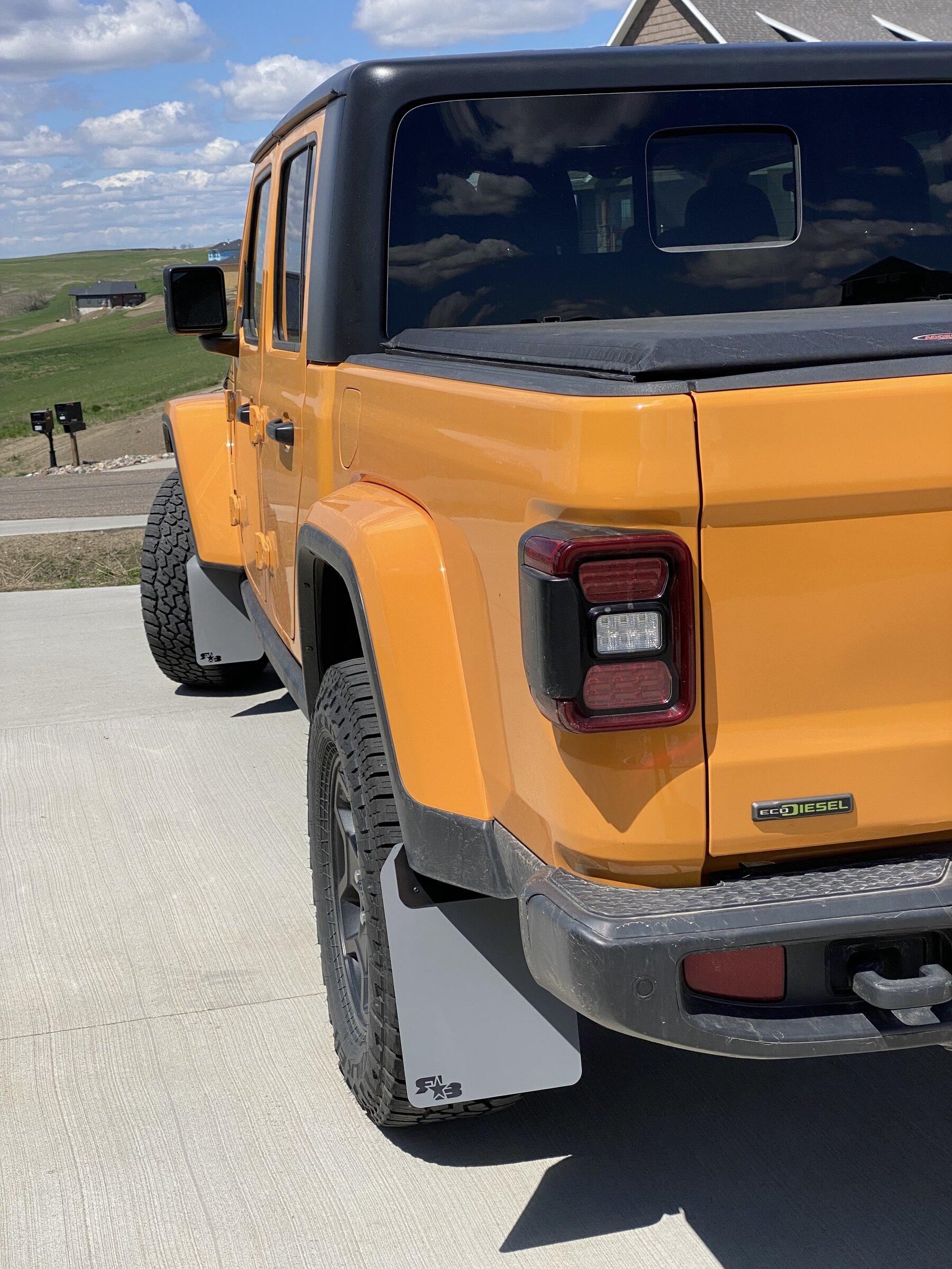 Jeep Gladiator NACHO Gladiator club AC1A716D-DCB5-4783-BF48-2C956CA396C8
