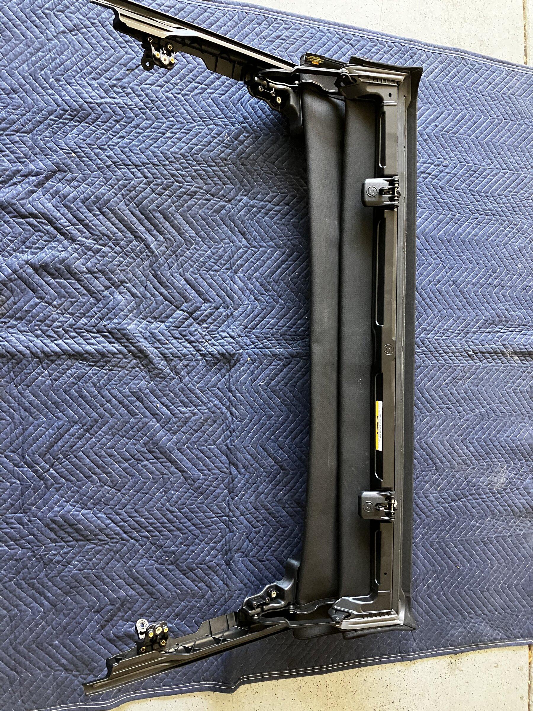 Jeep Gladiator BESTOP SUNRIDER SOFT TOP FOR HARD TOPS - BLACK TWILL JT/JL IMG_0192