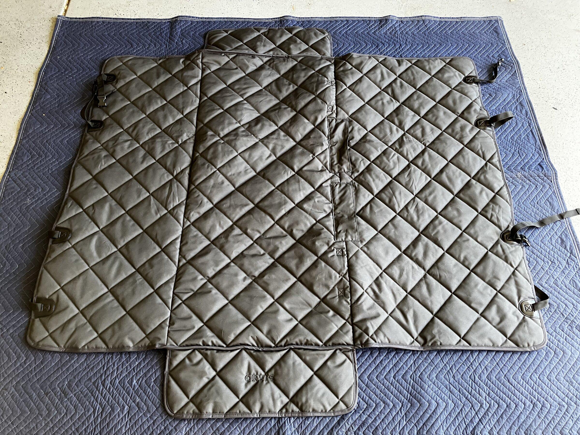 Jeep Gladiator Orvis - Grip-Tight Quilted Hose-Off Hammock Seat Protector IMG_0203