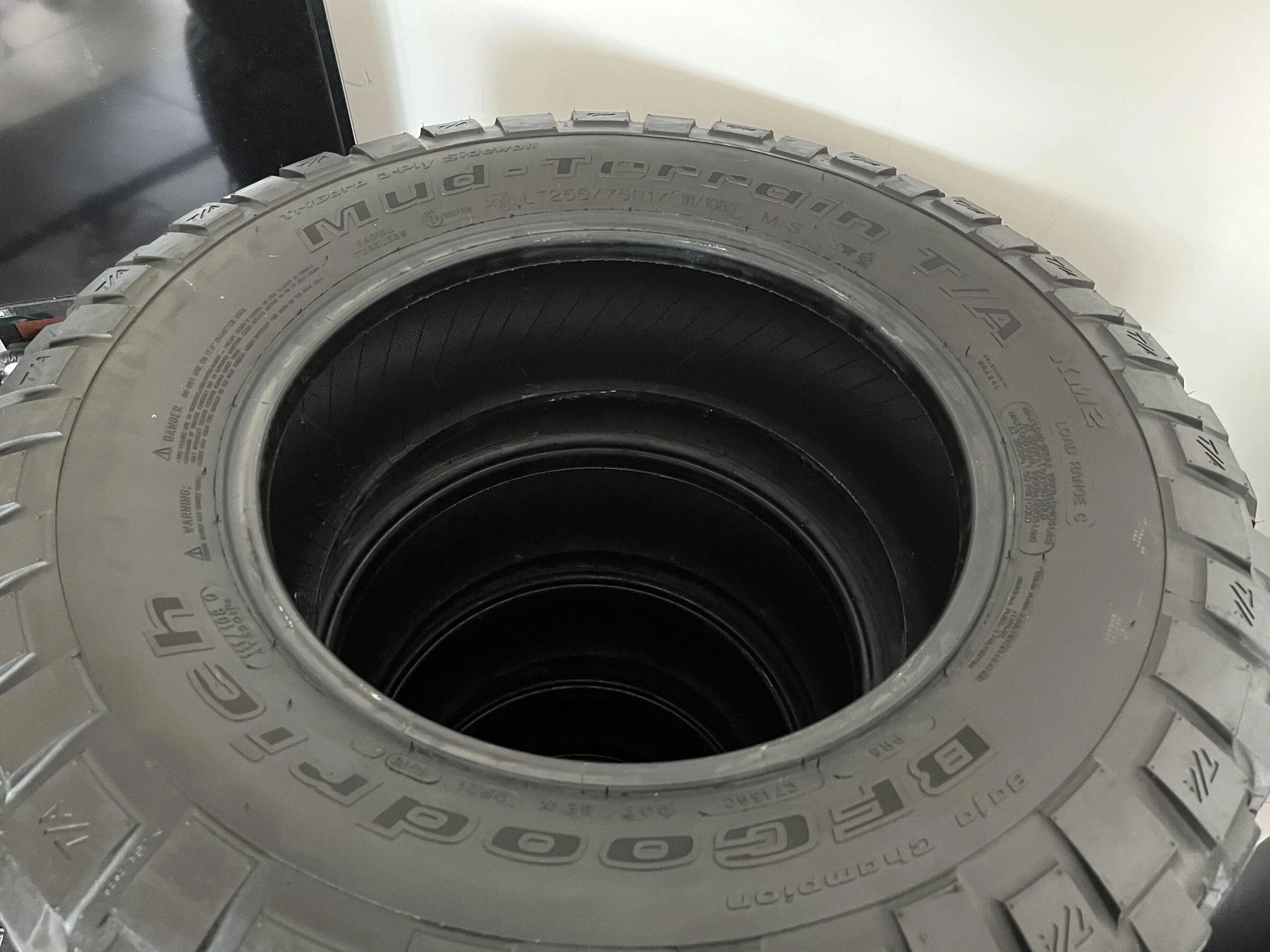Jeep Gladiator *Price drop* BFGoodrich 255/75R17 MT $400 9305B2DF-2E26-4EDA-B2FE-9DB123D0FCDA