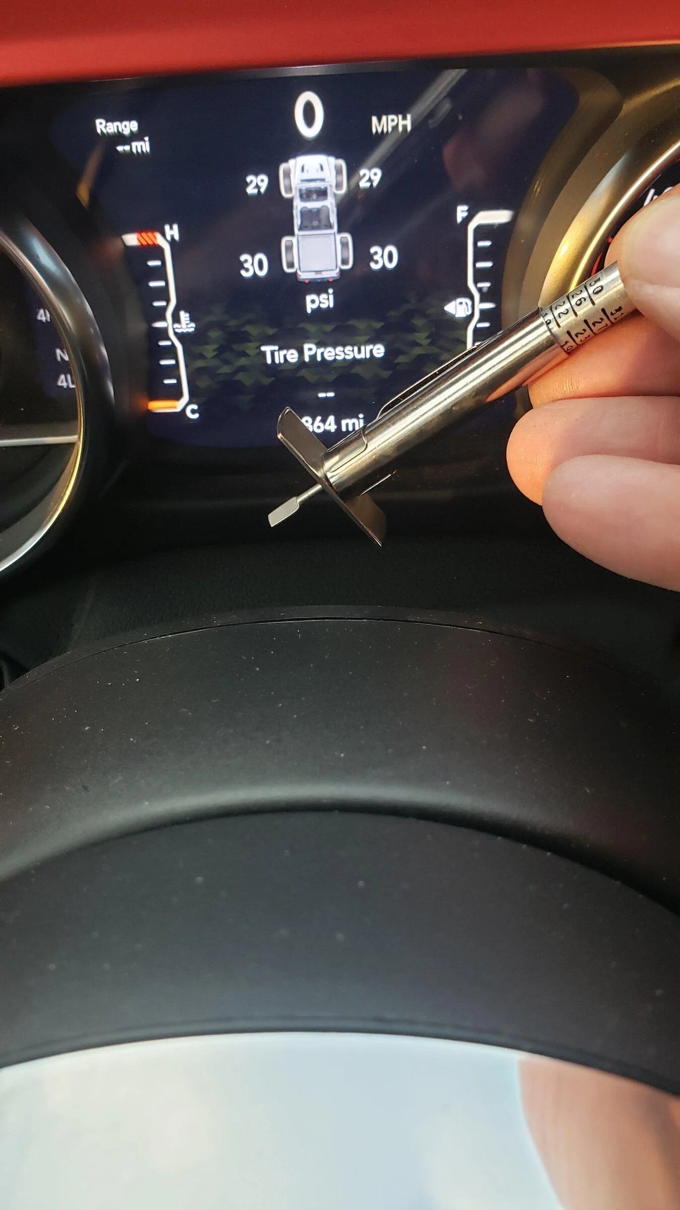 Jeep Gladiator Determining correct tire pressure for larger tires...help... 16526691727324006457066500065771