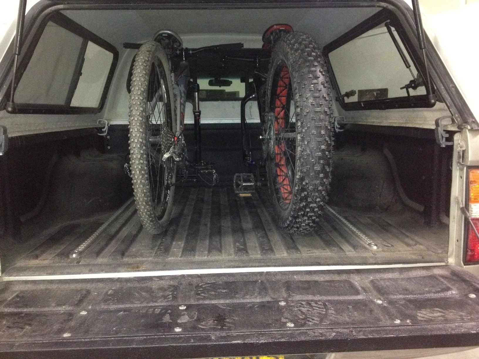 Jeep Gladiator ARE CX HD ARE CX With Bikes