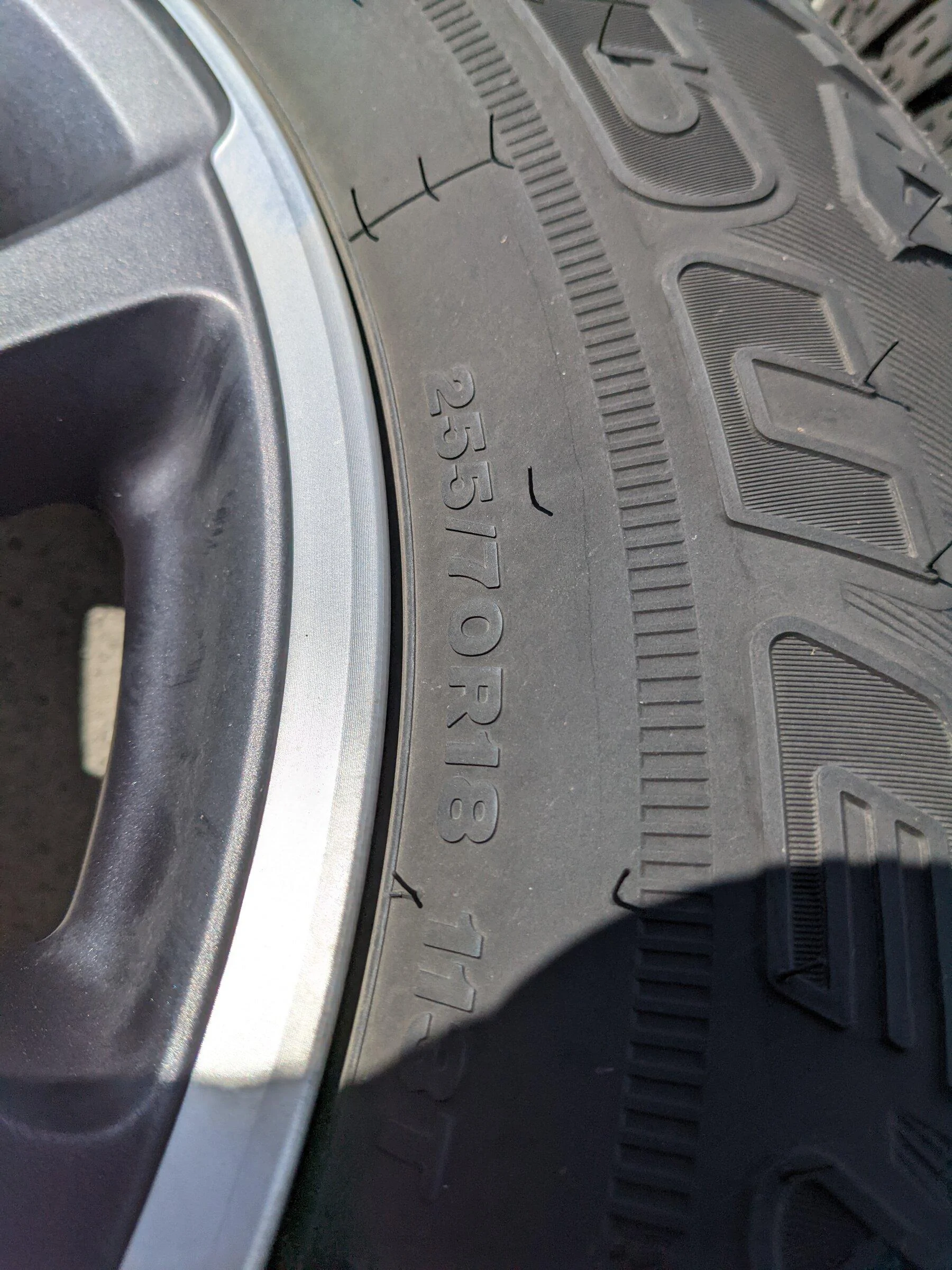 Jeep Gladiator Like New Overland Wheels, Tires w/ TPMS MAKE OFFER! PXL_20220515_151250321